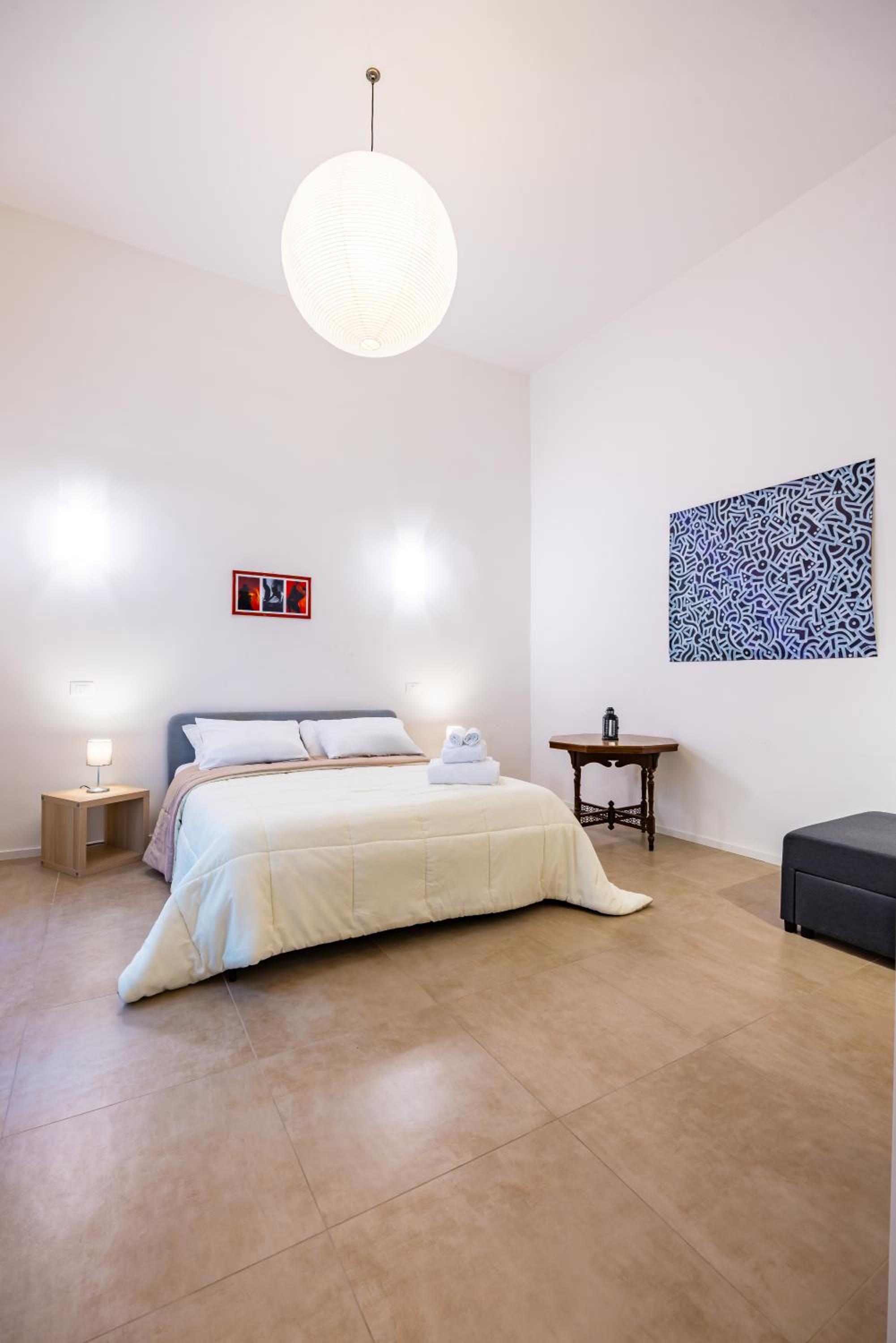 Art Apartment by Napoliapartments