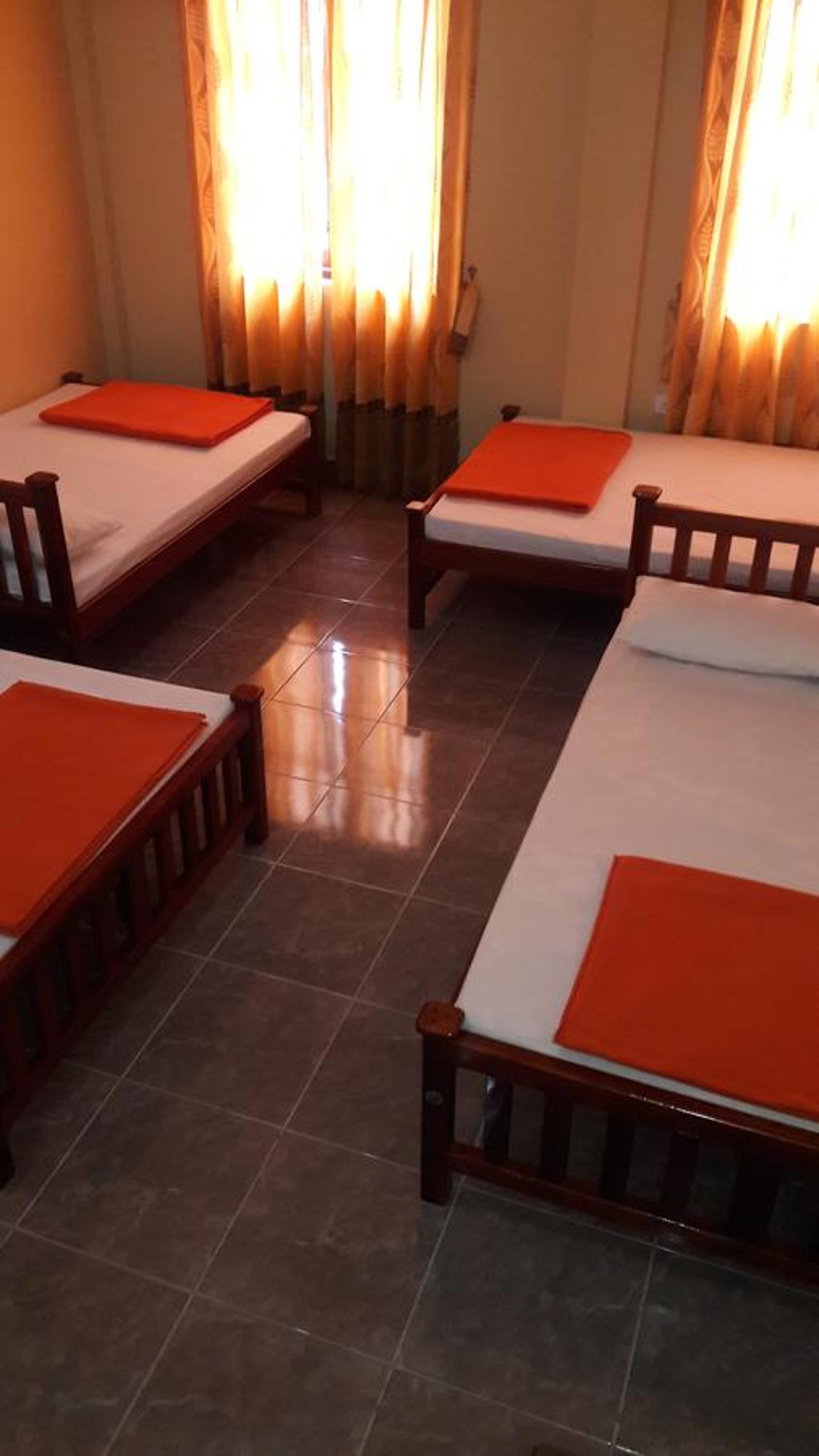 Anura Guest Inn