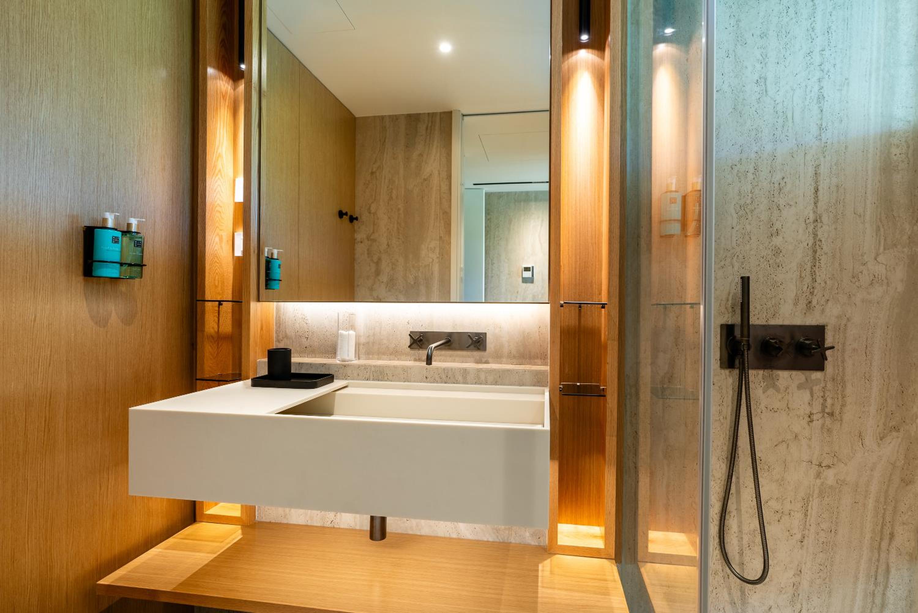 Savoy Monumentalis I by Madeira Dream Stays