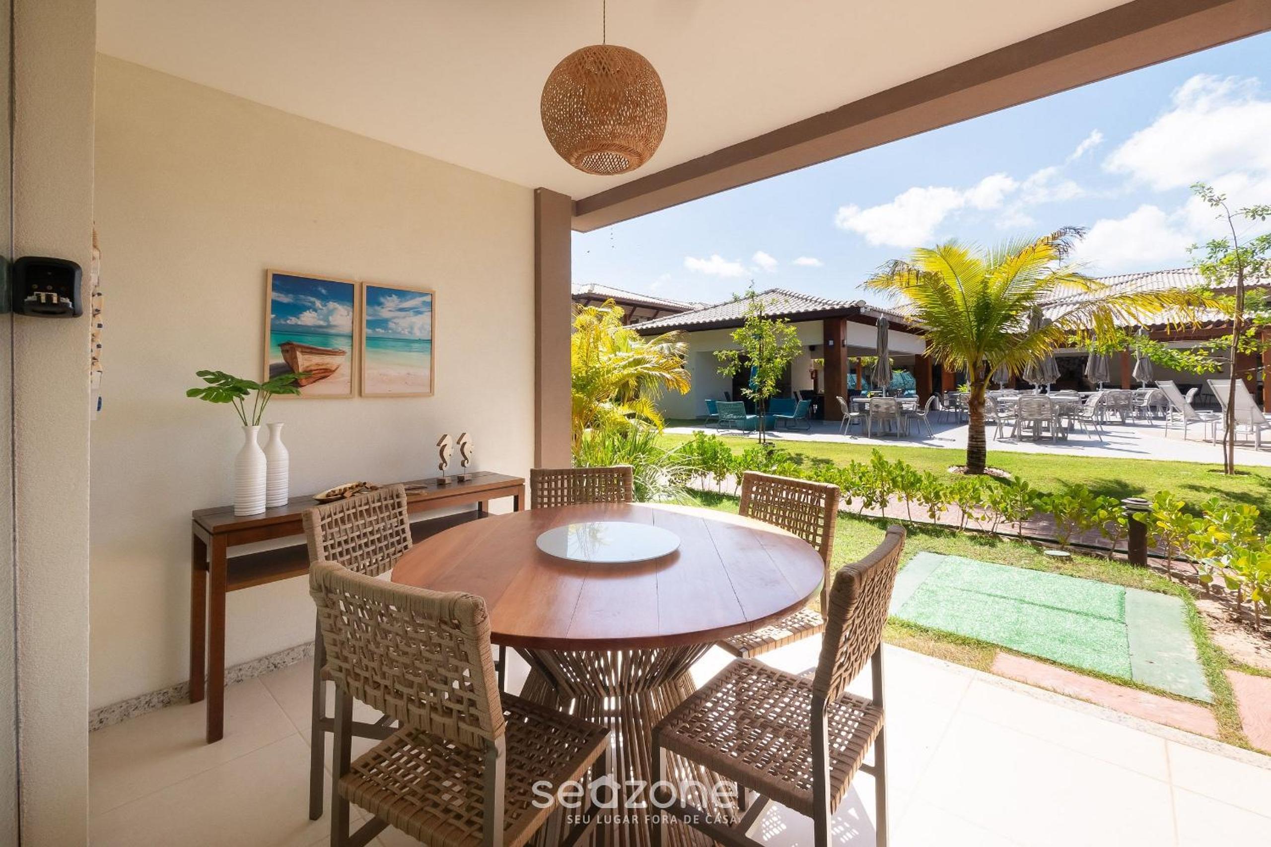 Condo with Pool 450m from the Beach in Itacimirim - VBRs