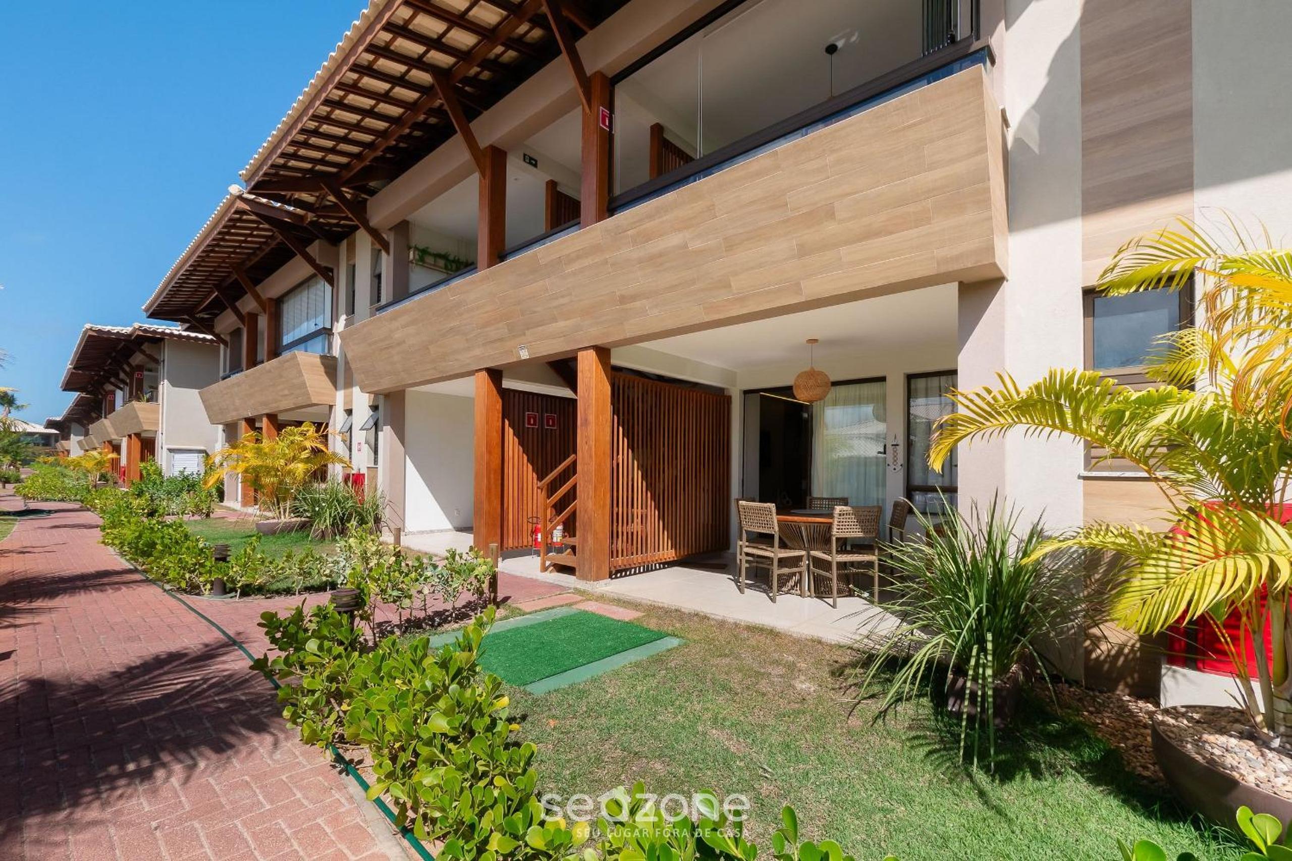 Condo with Pool 450m from the Beach in Itacimirim - VBRs