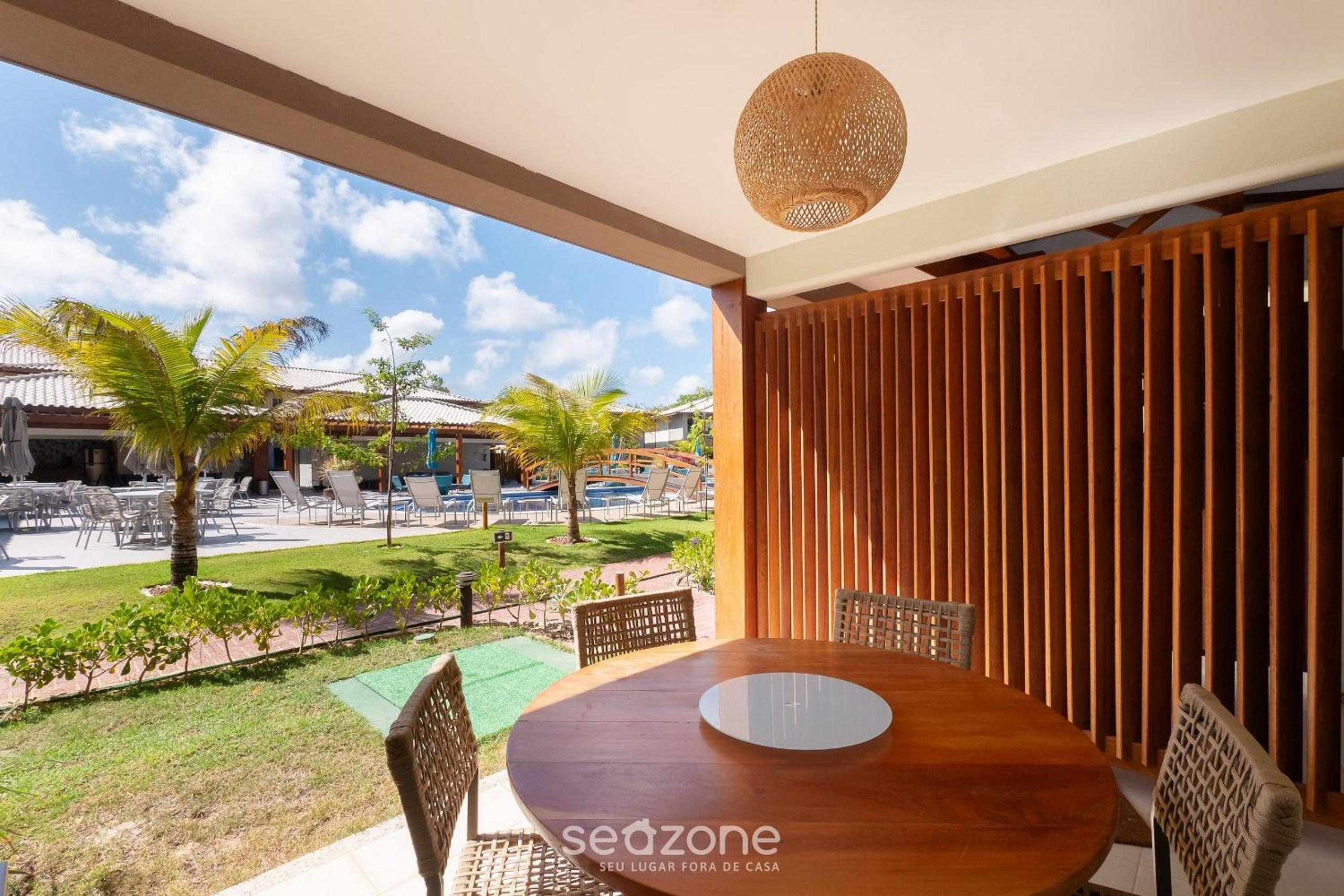 Condo with Pool 450m from the Beach in Itacimirim - VBRs