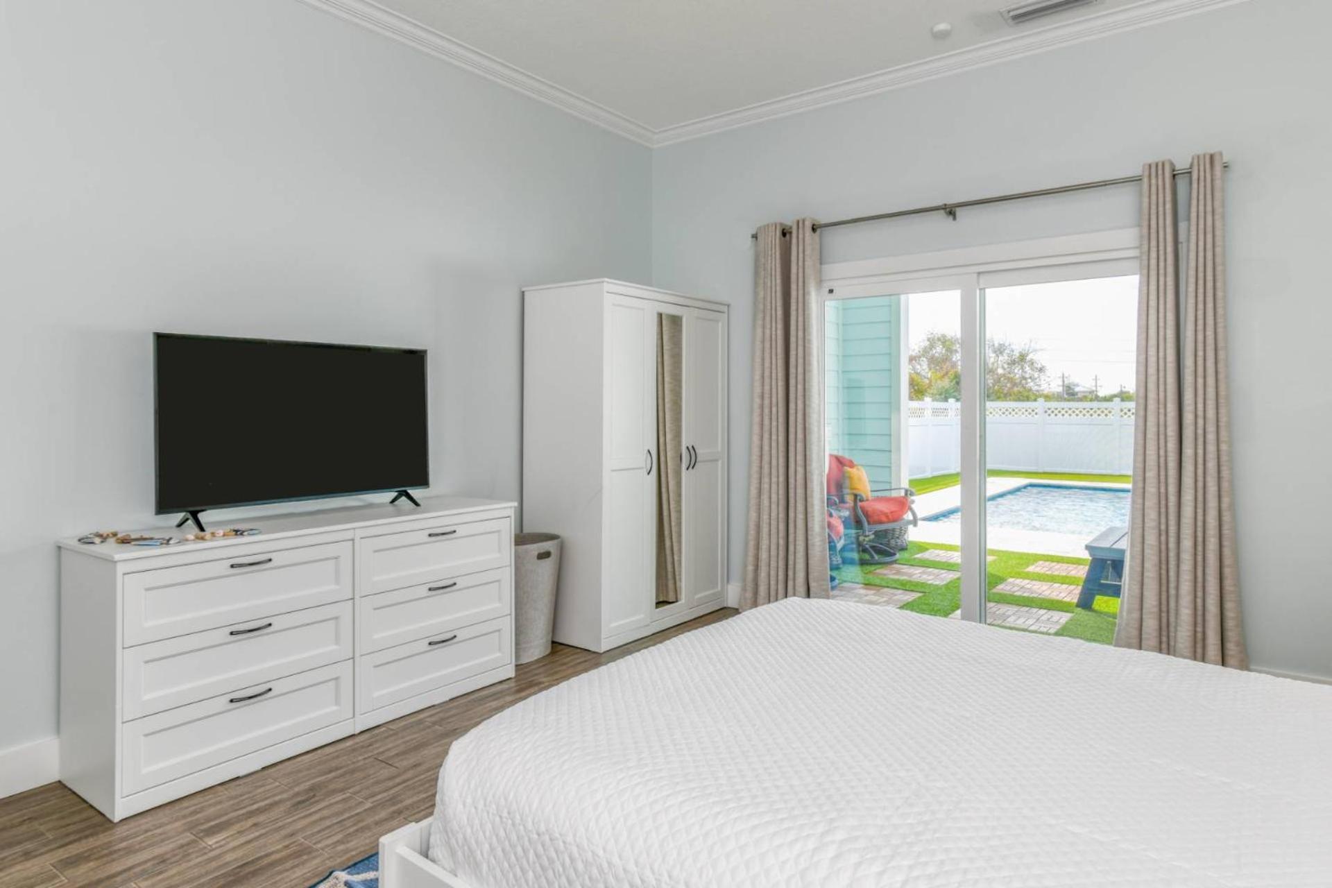 NSTAR By The Sea