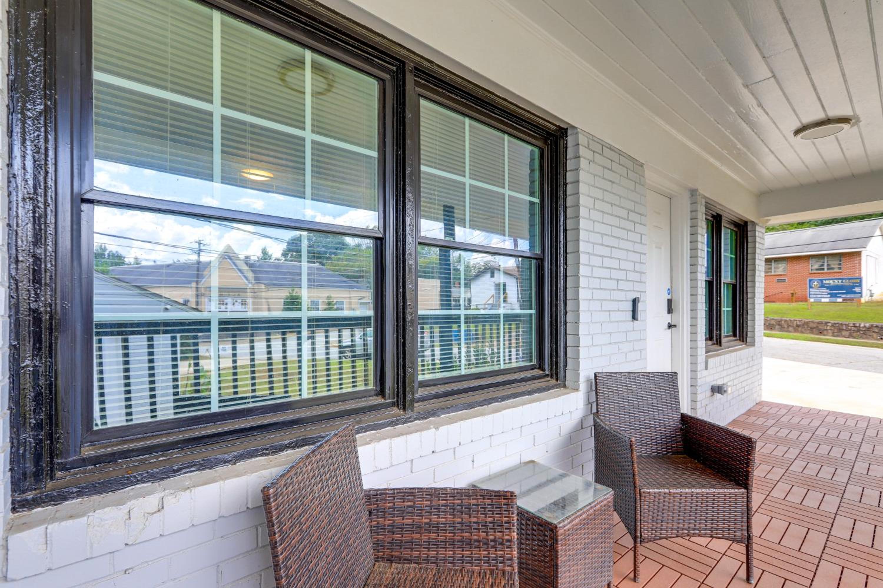 5 Mi to Dtwn ATL Modern Duplex Home!