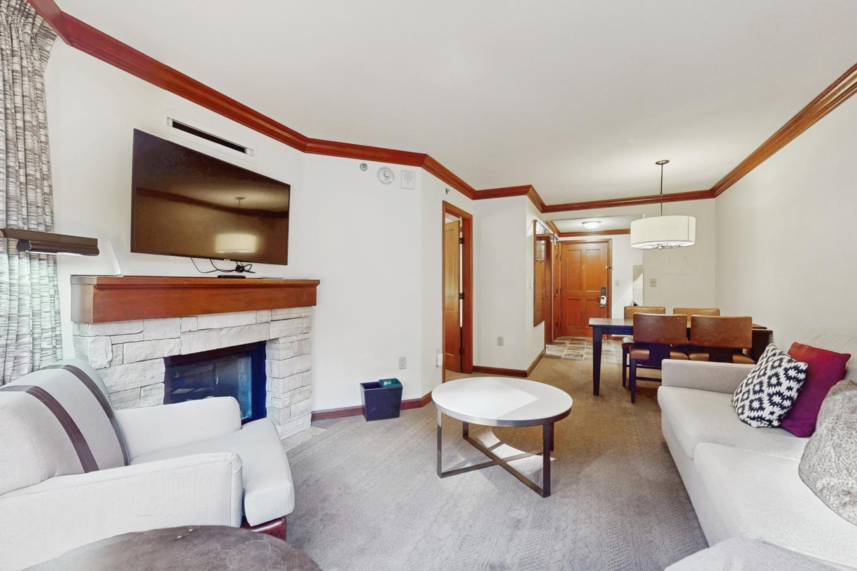 Community Perks! Everline Resort and Spa Retreat