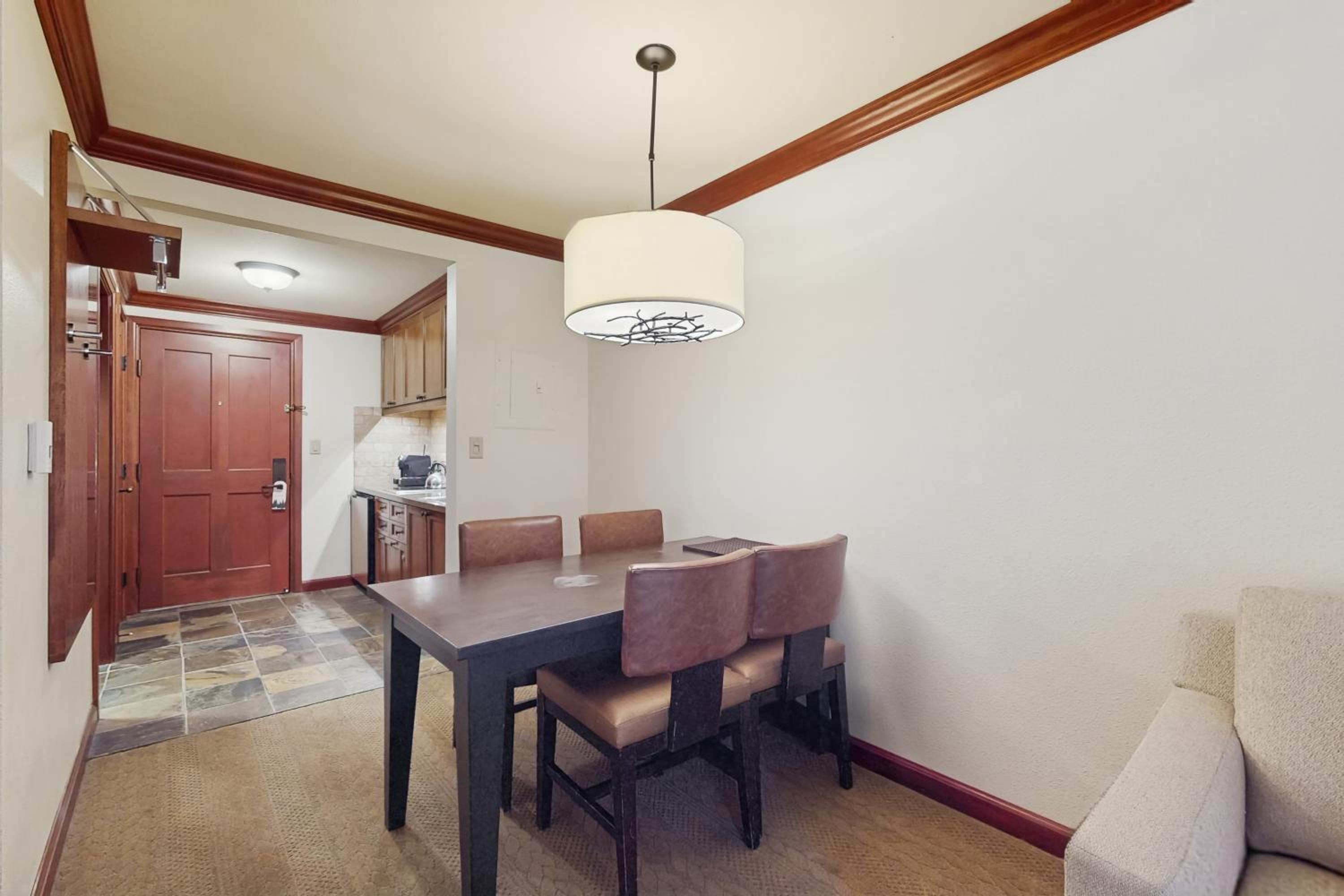 Community Perks! Everline Resort and Spa Retreat