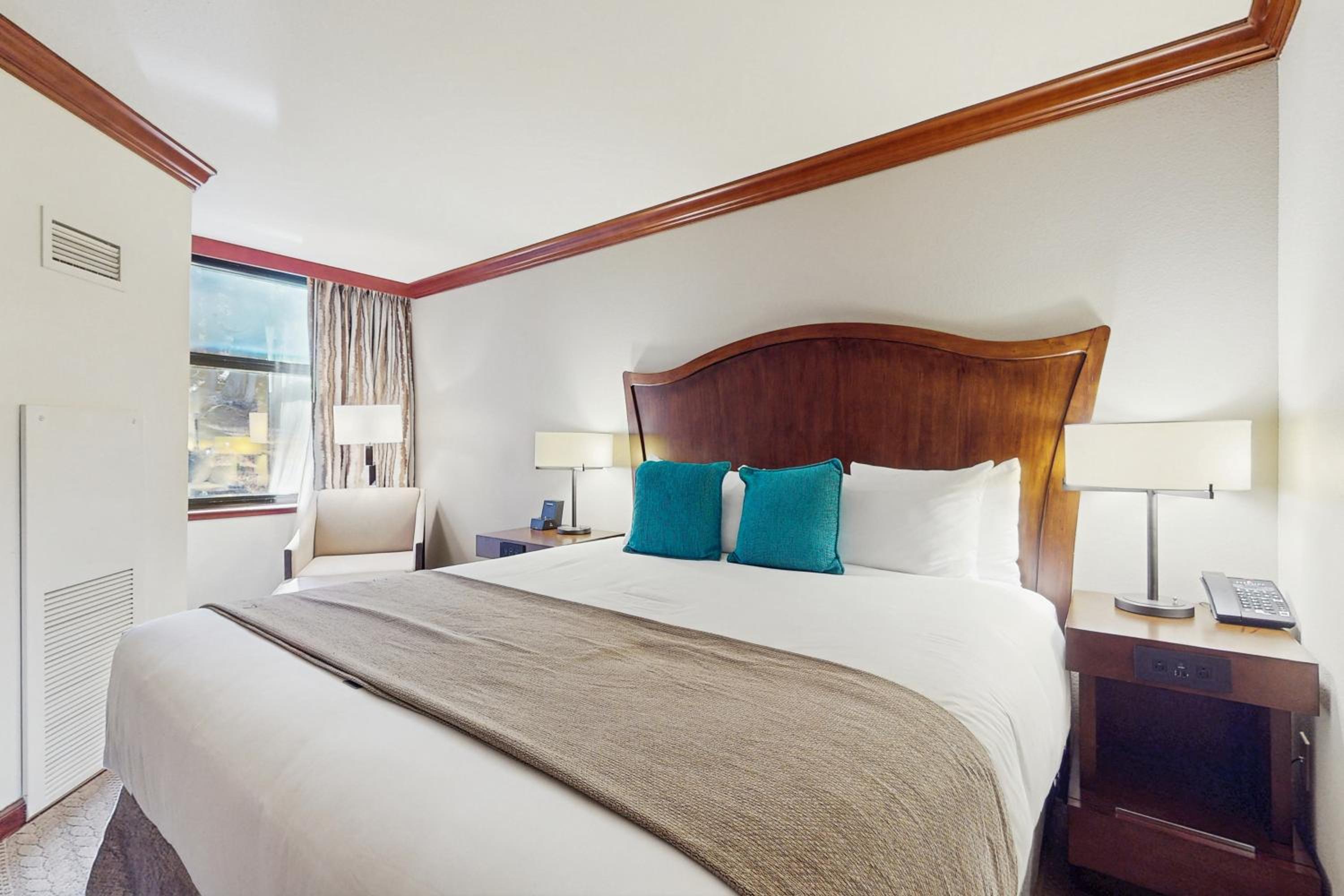 Community Perks! Everline Resort and Spa Retreat