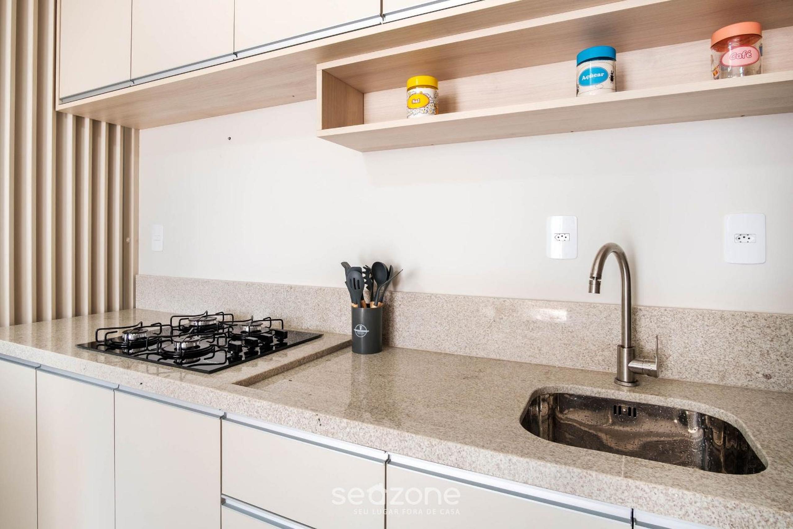 Studio in a Condo w/ Pool 550m from Beach TOR0407