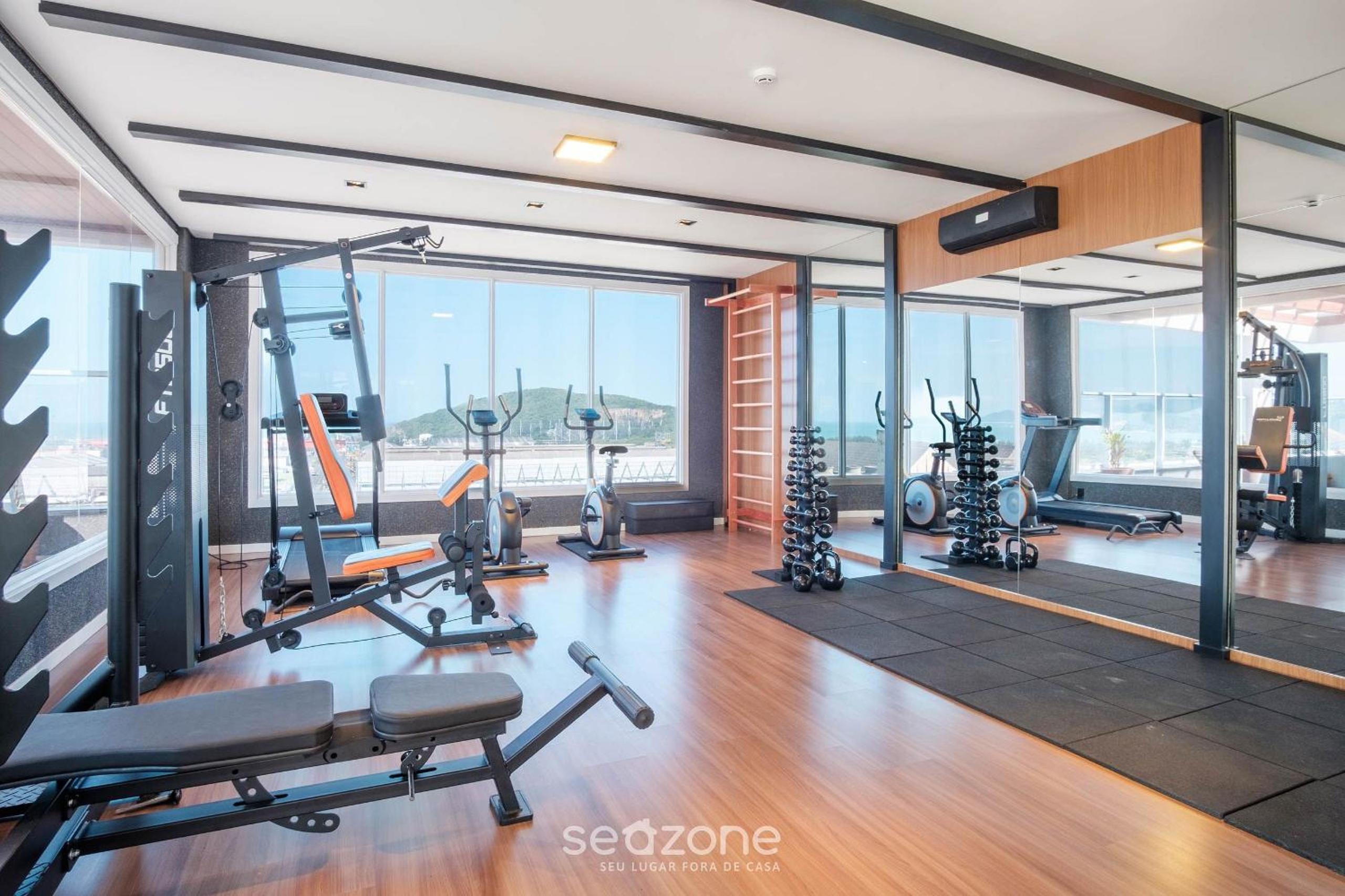 Studio in a Condo w/ Pool 550m from Beach TOR0407