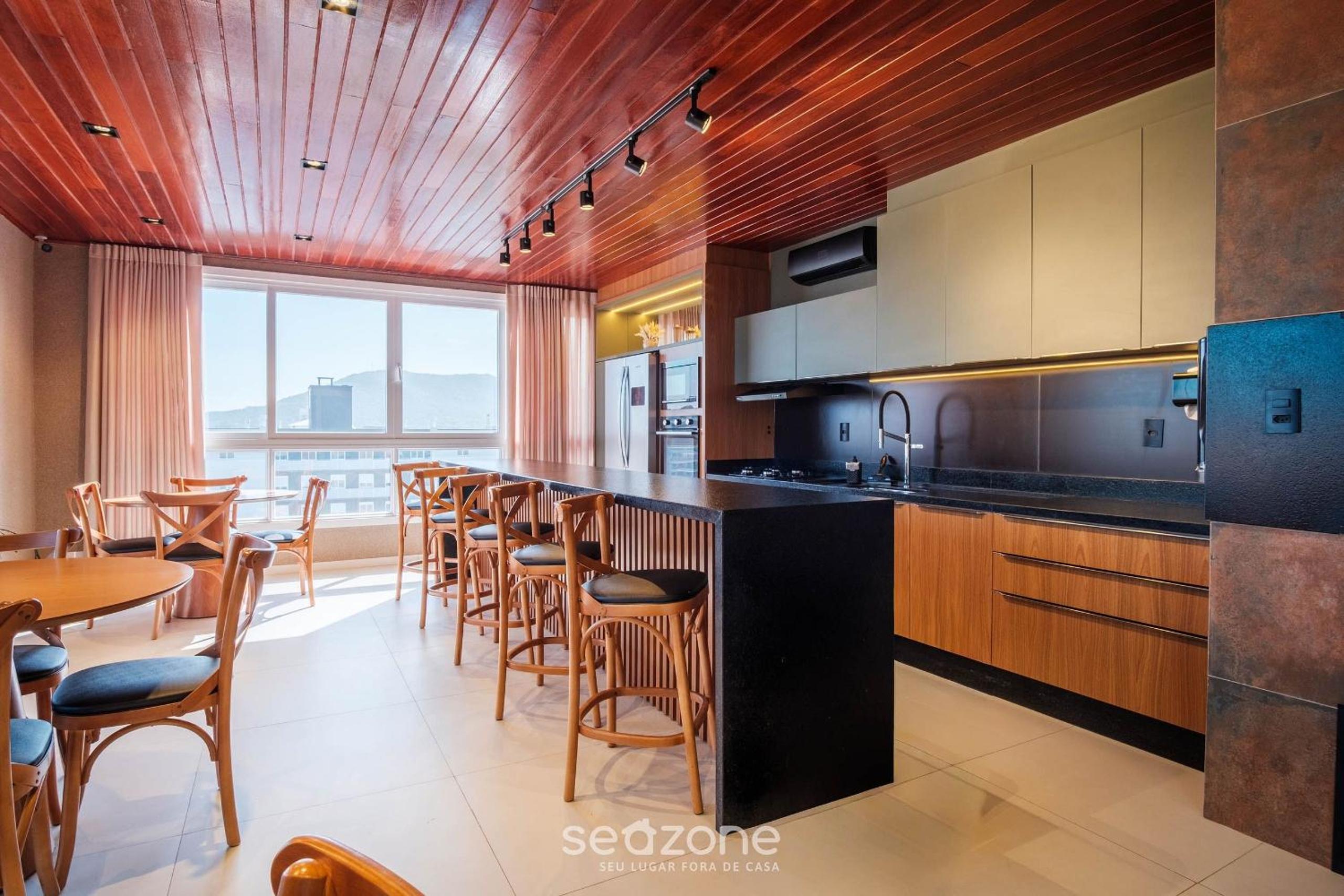 Studio in a Condo w/ Pool 550m from Beach TOR0407