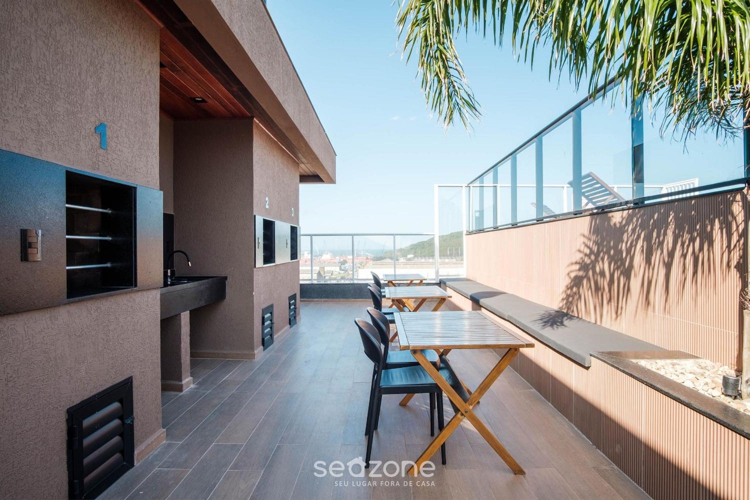 Studio in a Condo w/ Pool 550m from Beach TOR0407