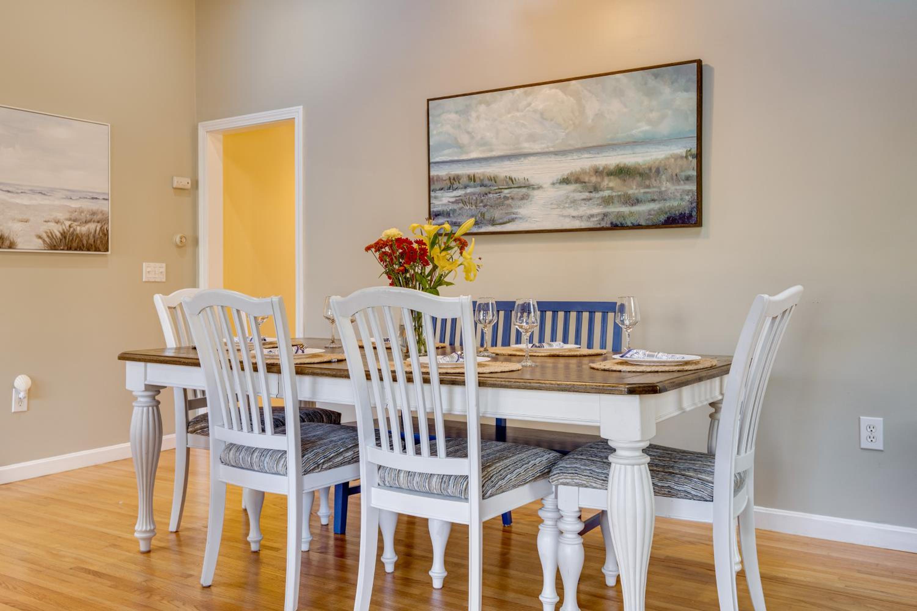 Less Than 1 Mi to Dtwn Ogunquit! Coastal Family Retreat
