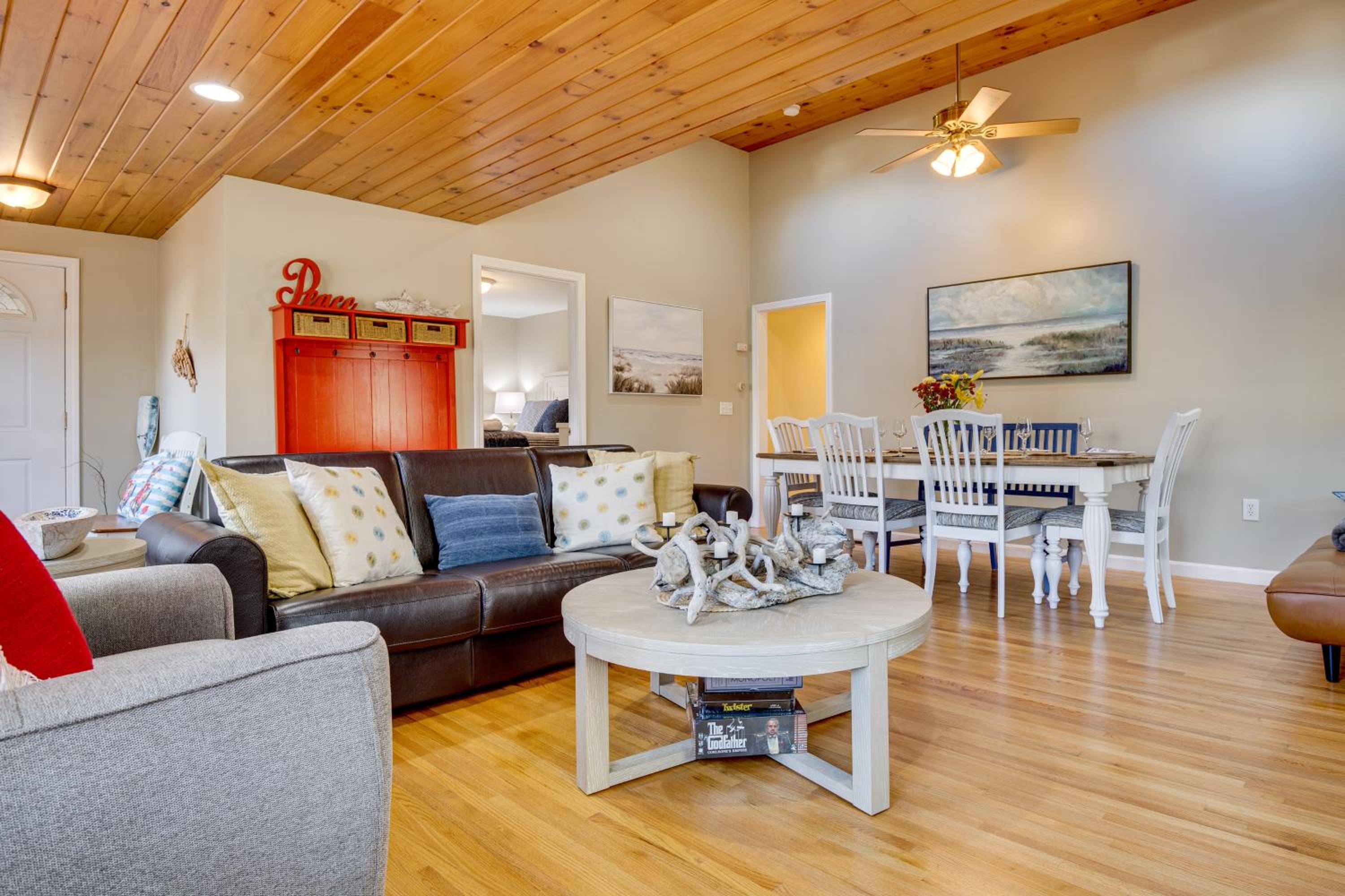 Less Than 1 Mi to Dtwn Ogunquit! Coastal Family Retreat