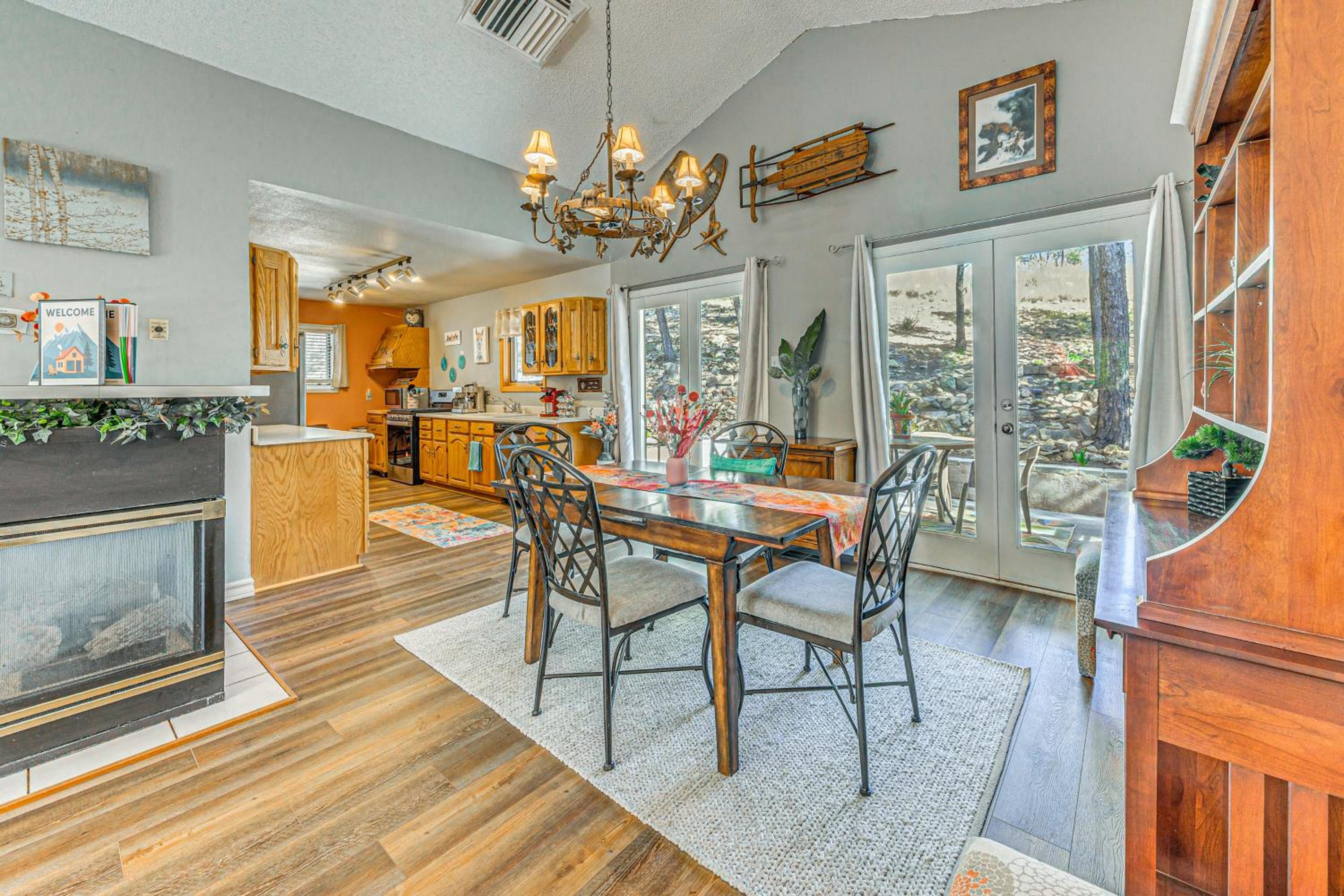 Million-Dollar Views! Alto Home Near Ski Apache