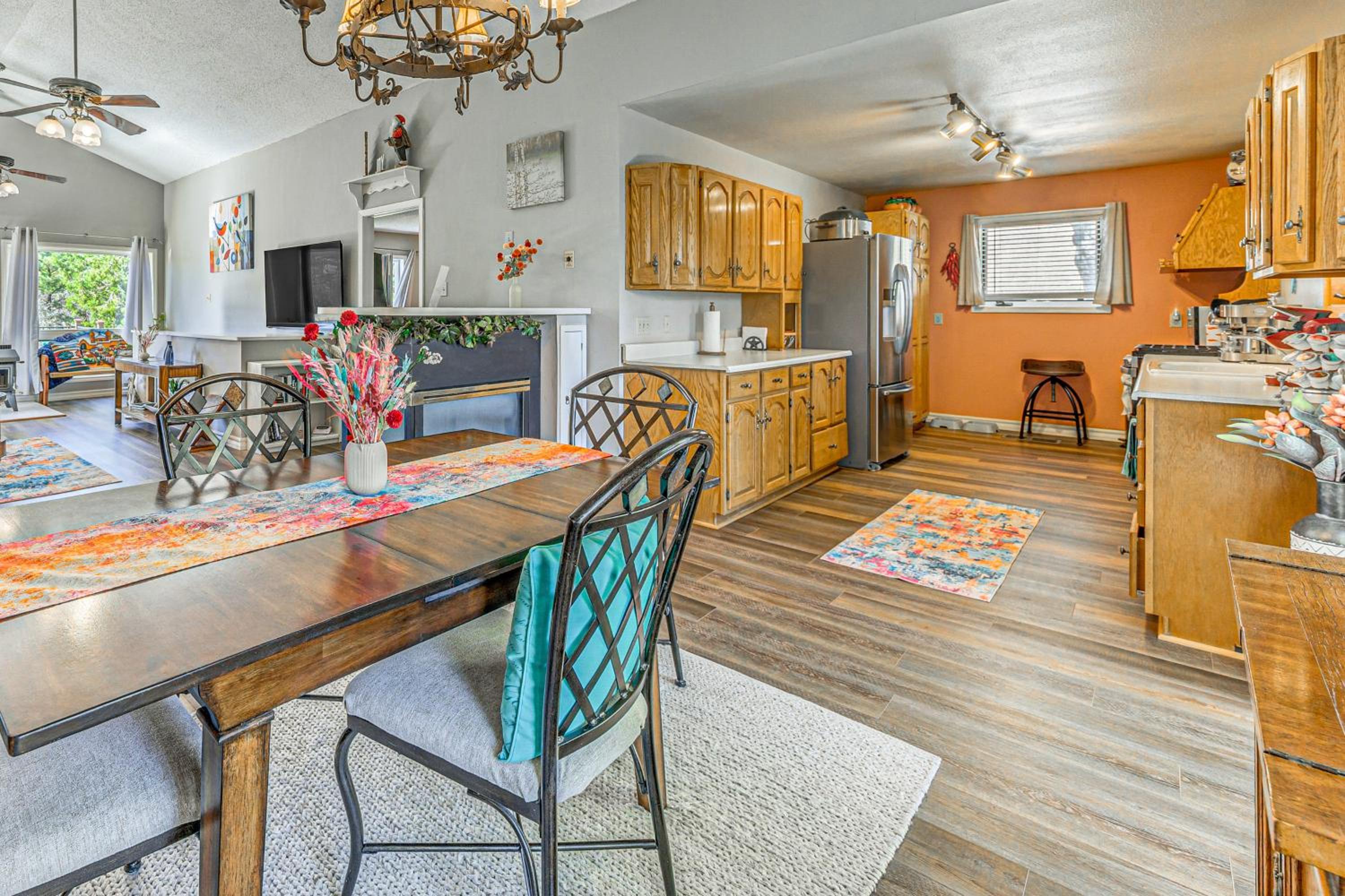 Million-Dollar Views! Alto Home Near Ski Apache