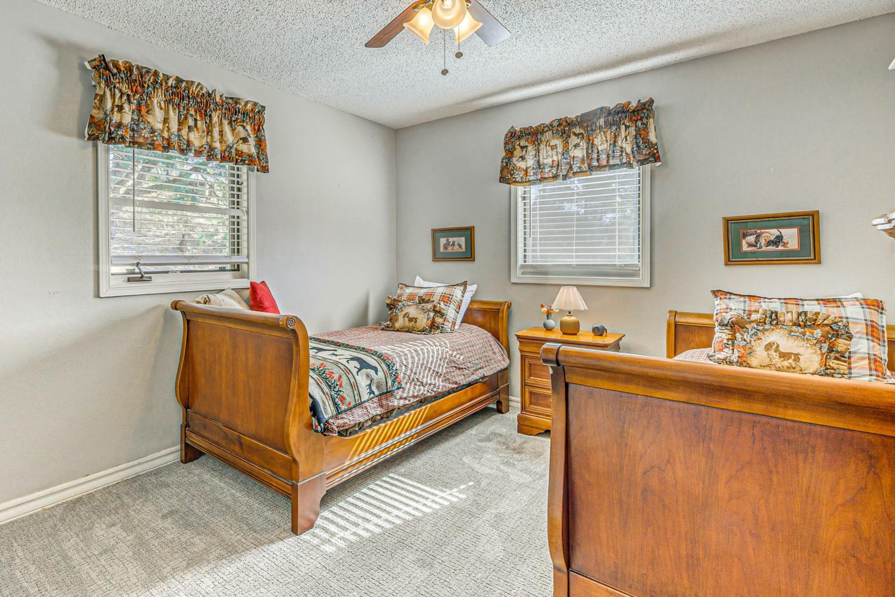 Million-Dollar Views! Alto Home Near Ski Apache