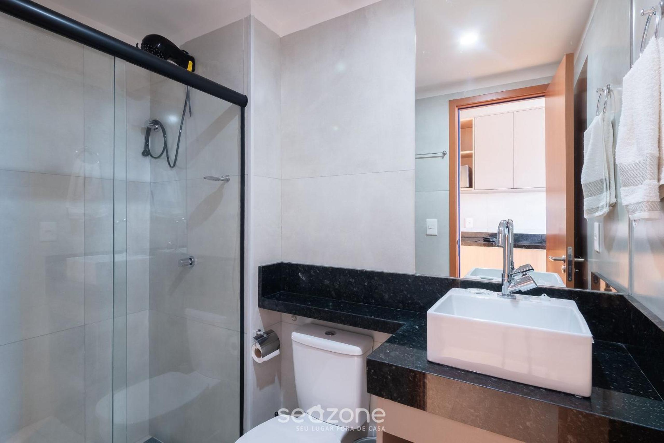 ONE - Studios in Piatã, 230m from the Beach
