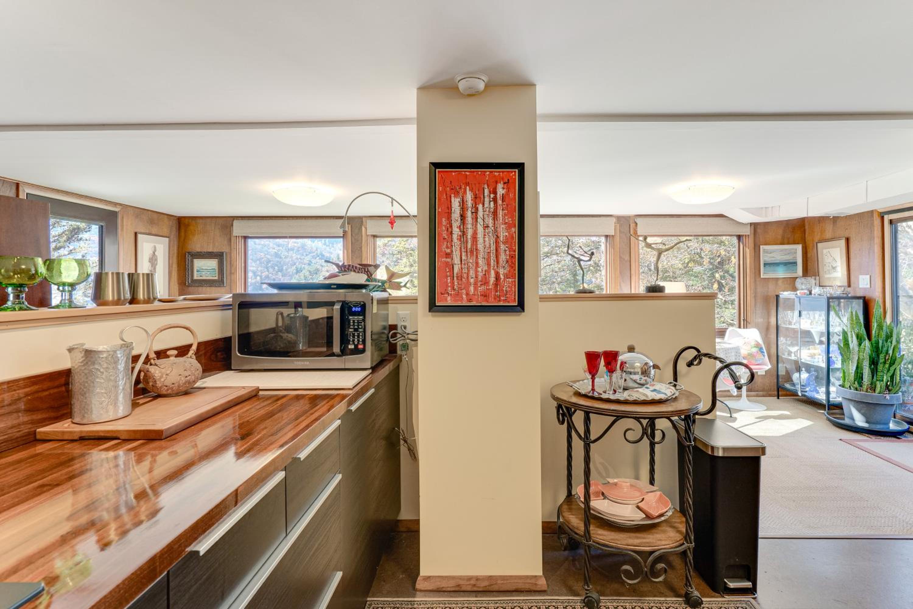 Casa Alcoa Mtn-View Apt Over Santeetlah Lake!