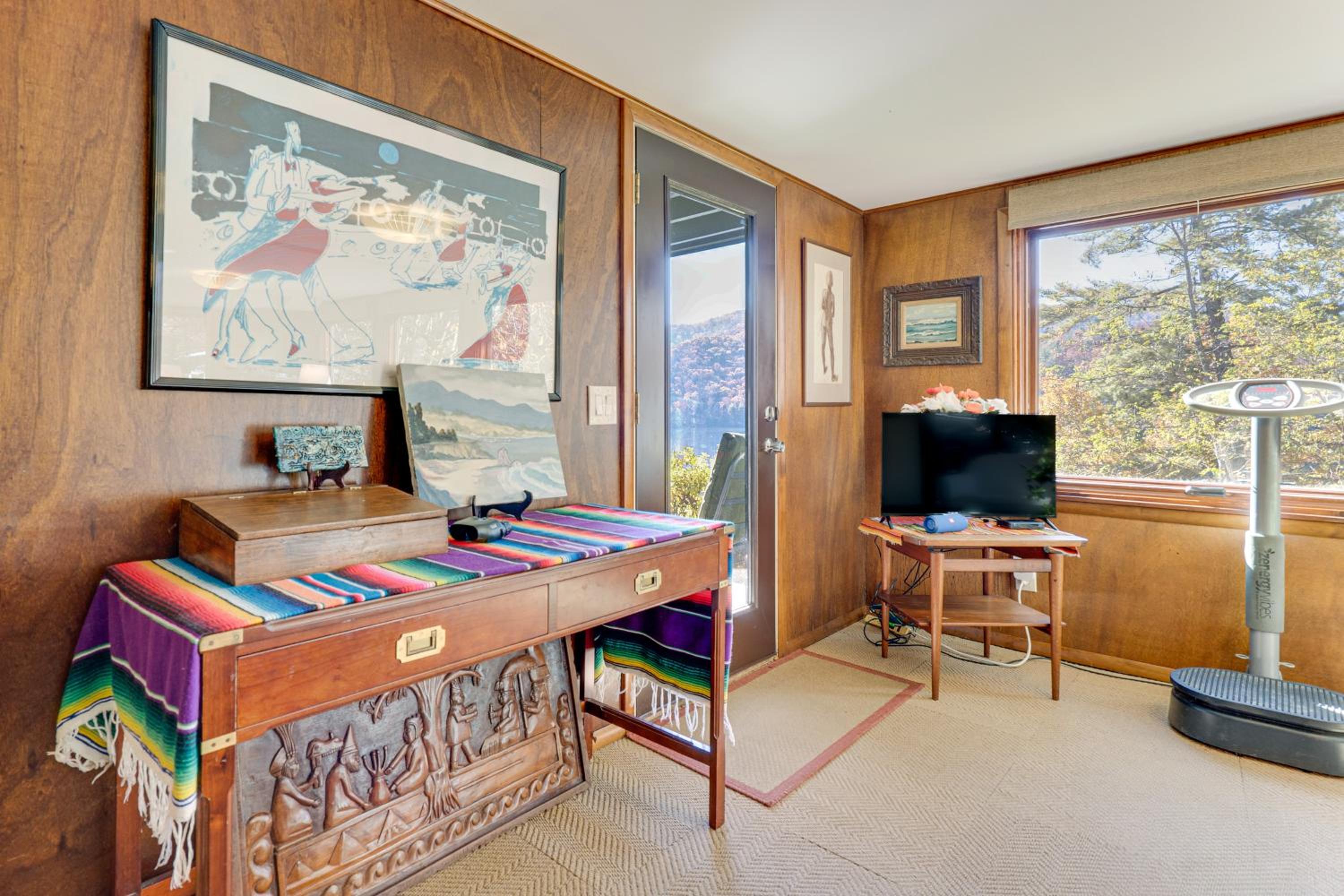 Casa Alcoa Mtn-View Apt Over Santeetlah Lake!