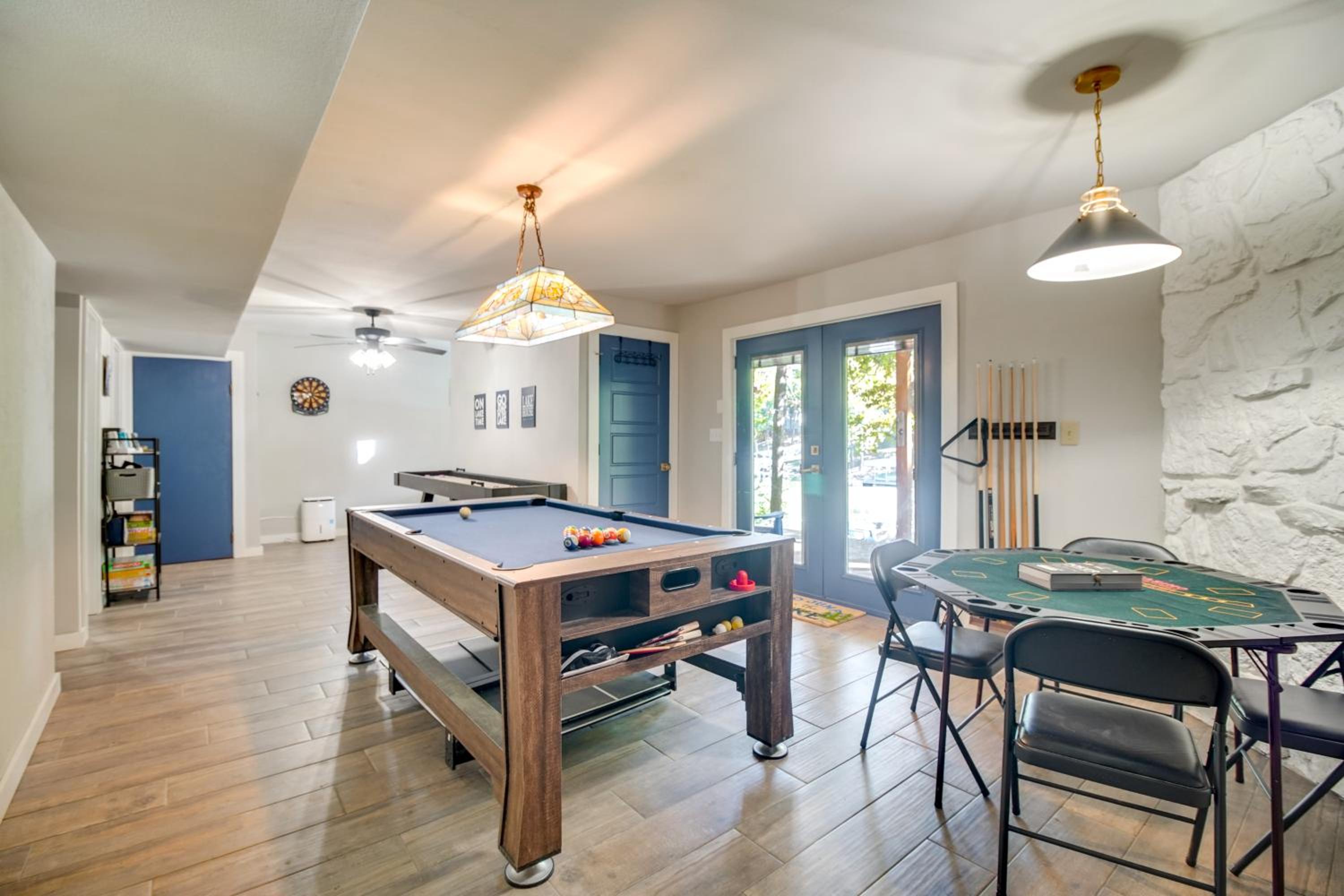 Game Room, Dock and Hot Tub Grand Lake Getaway