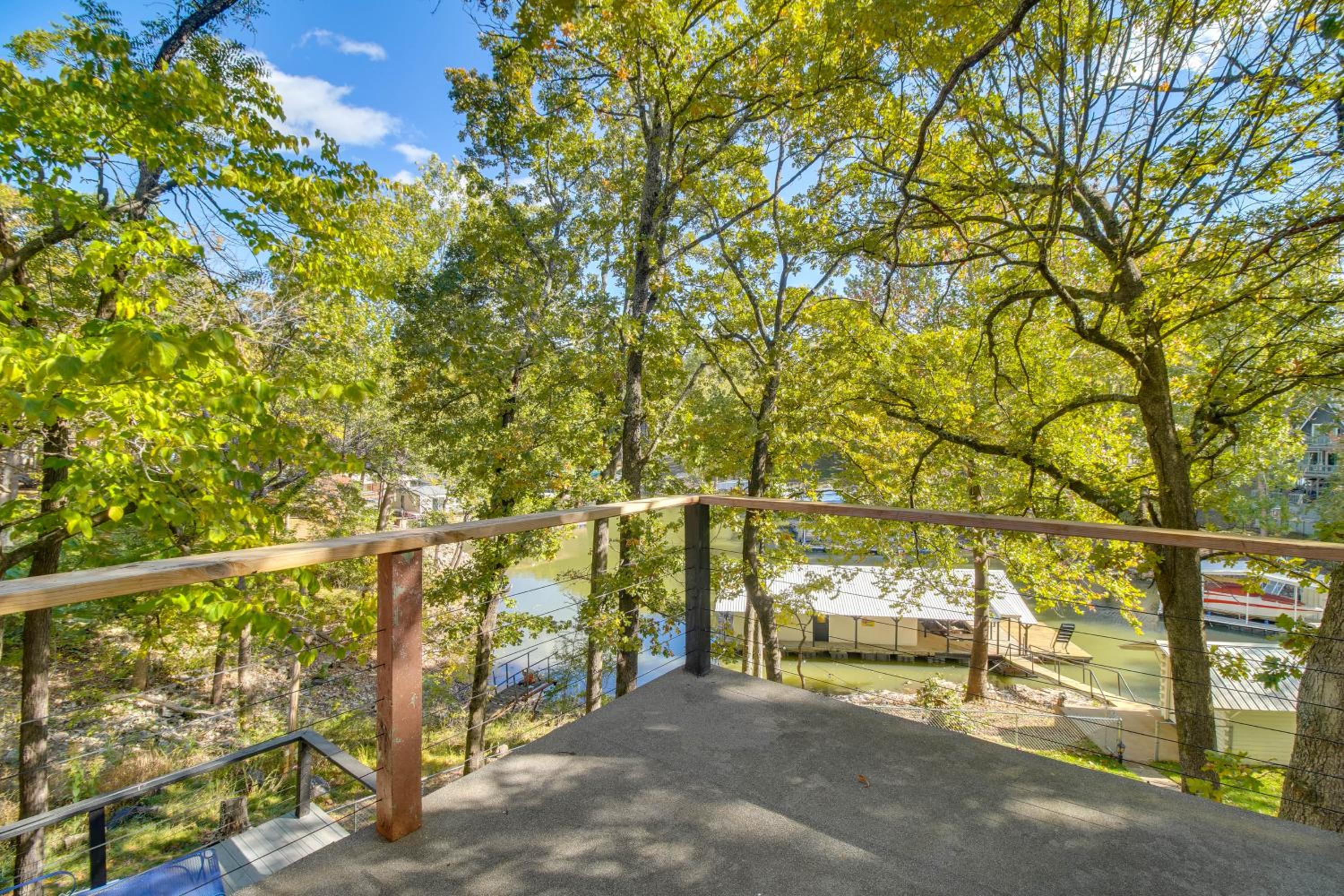 Game Room, Dock and Hot Tub Grand Lake Getaway