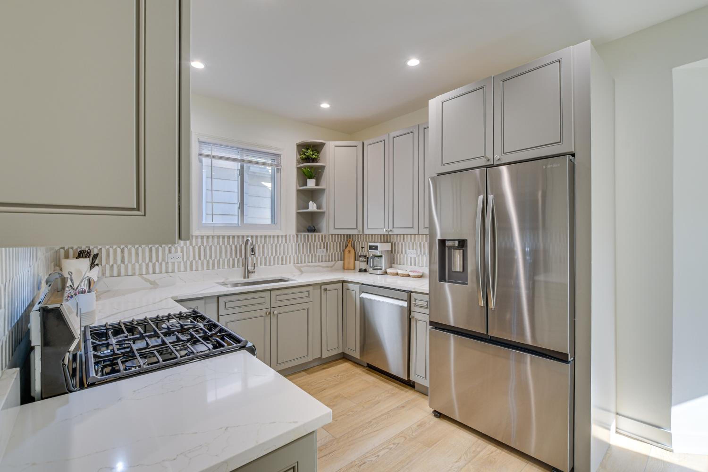 Shop, Dine and Unwind Oak Park Home with Private Yard