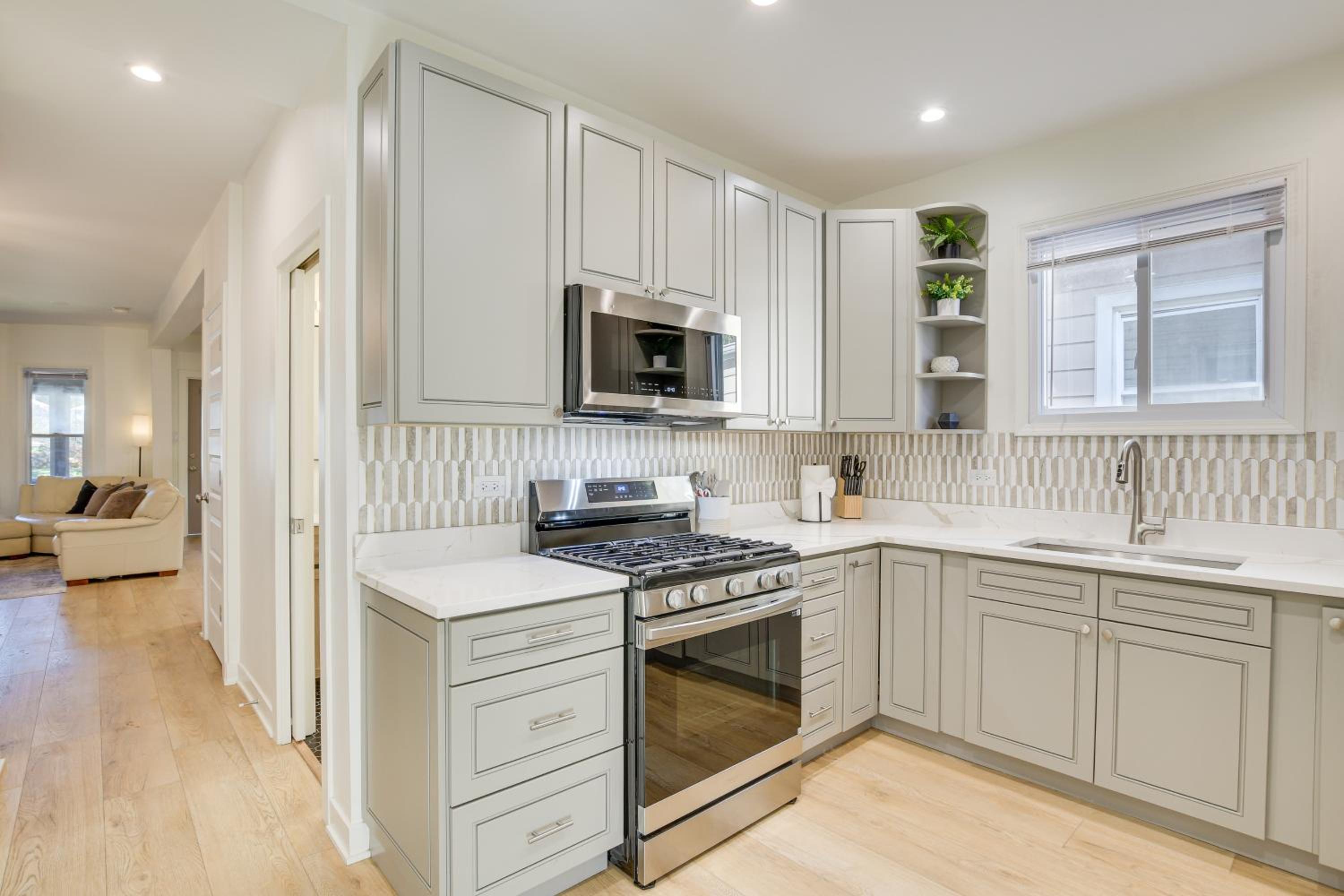 Shop, Dine and Unwind Oak Park Home with Private Yard