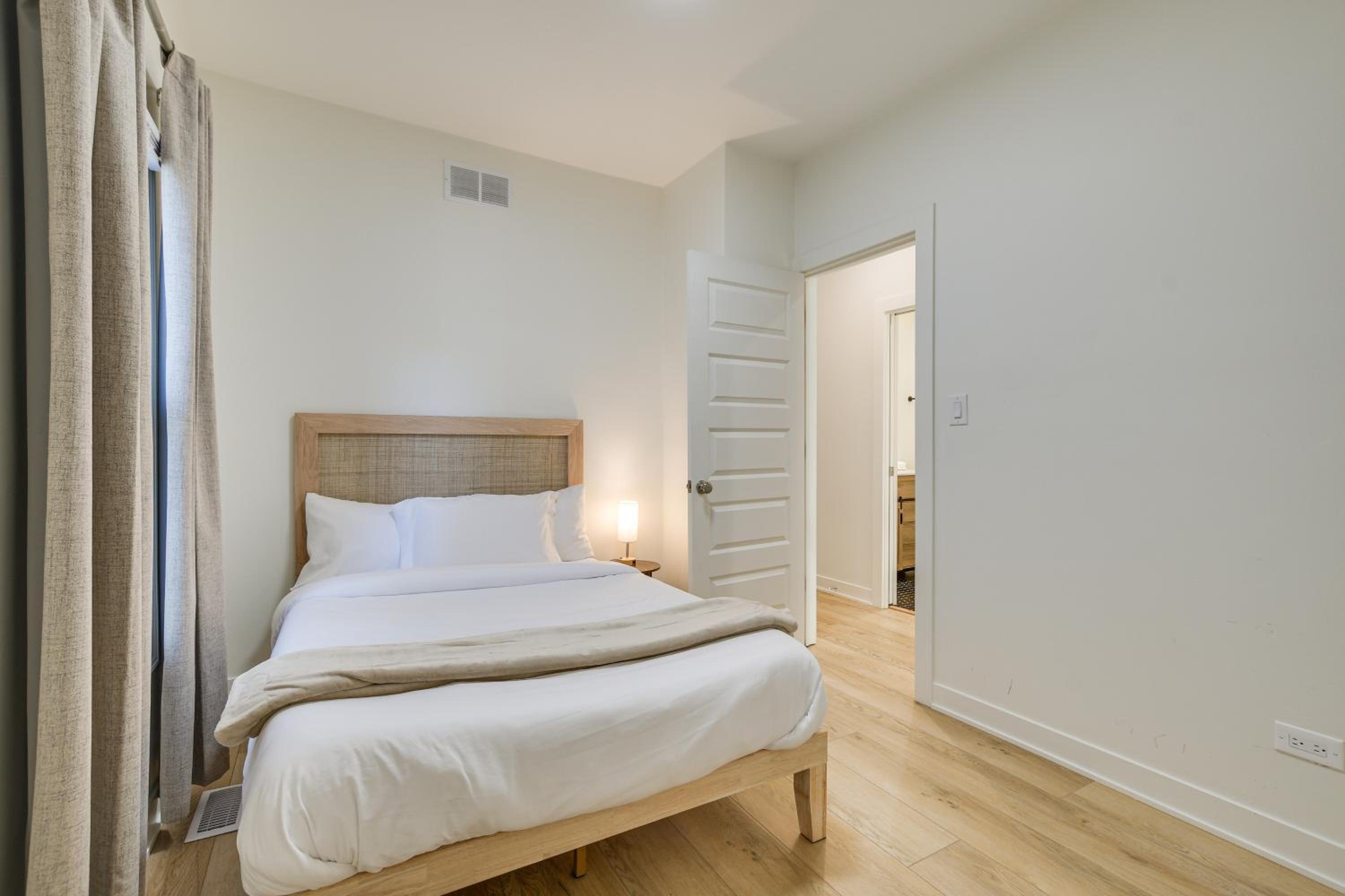 Shop, Dine and Unwind Oak Park Home with Private Yard