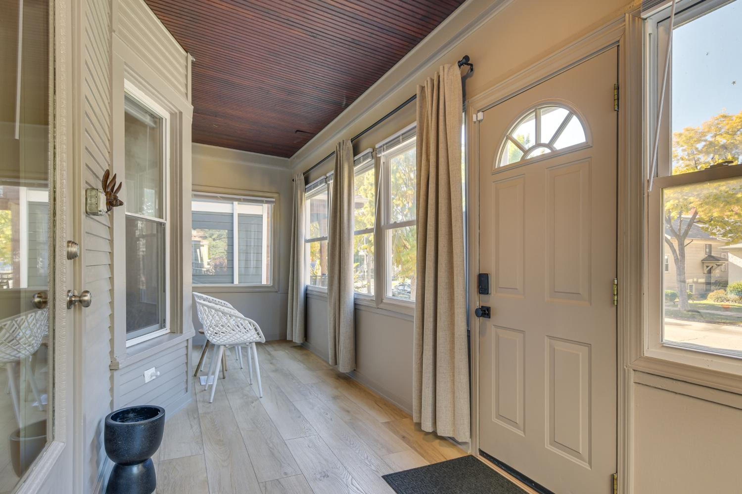 Shop, Dine and Unwind Oak Park Home with Private Yard