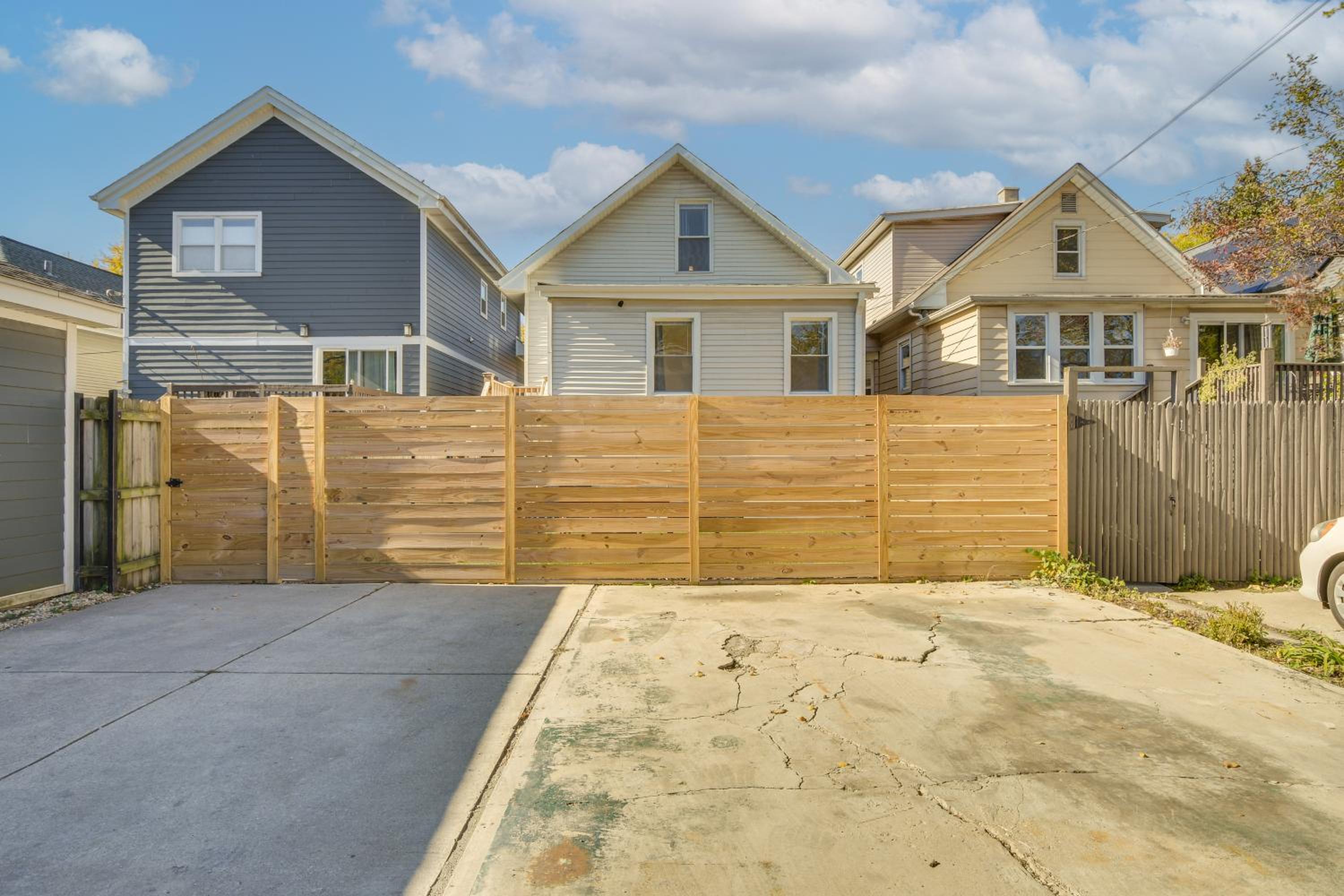 Shop, Dine and Unwind Oak Park Home with Private Yard