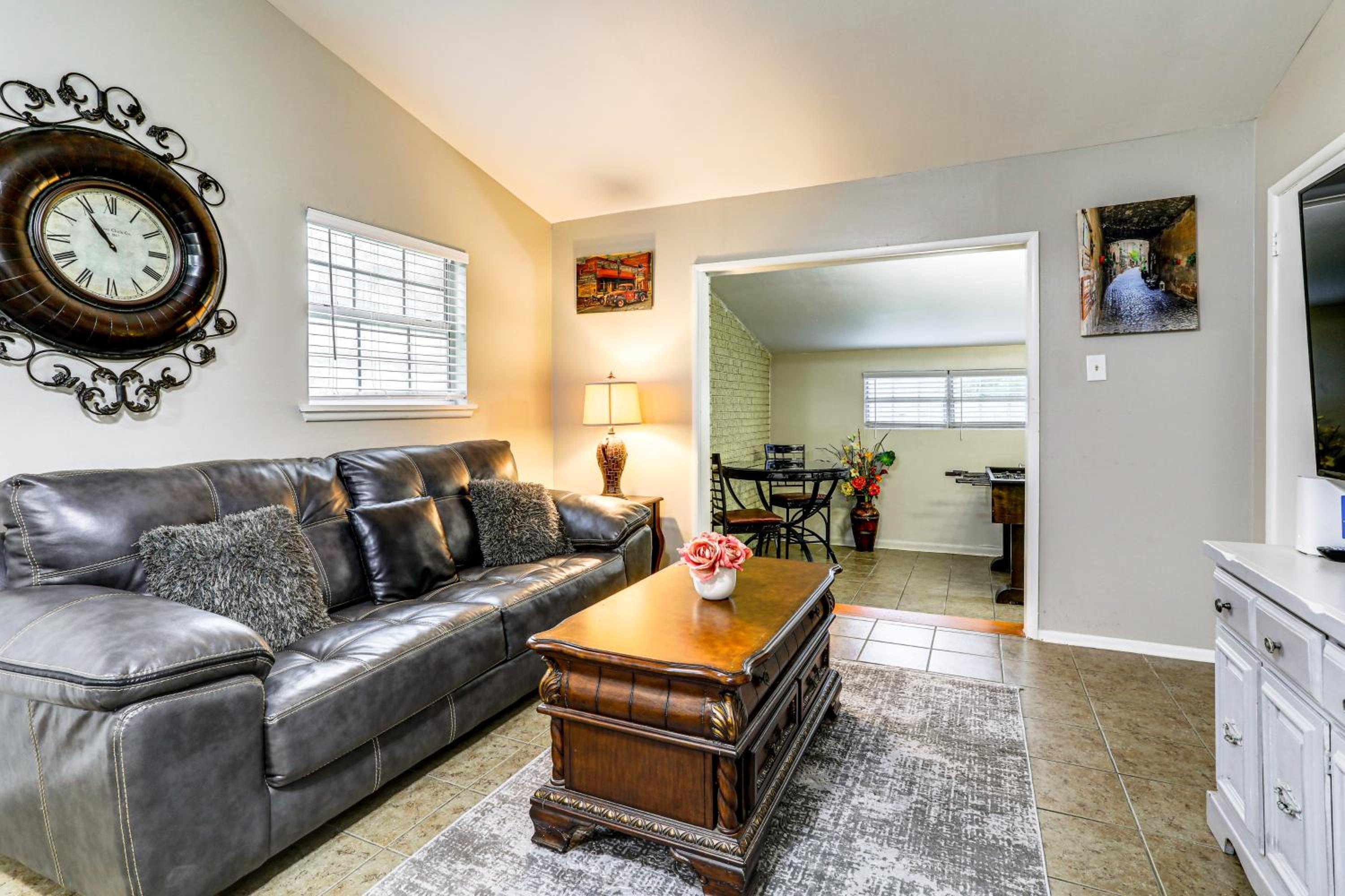 4 Mi to LSU Campus! Inviting Home Near Trails