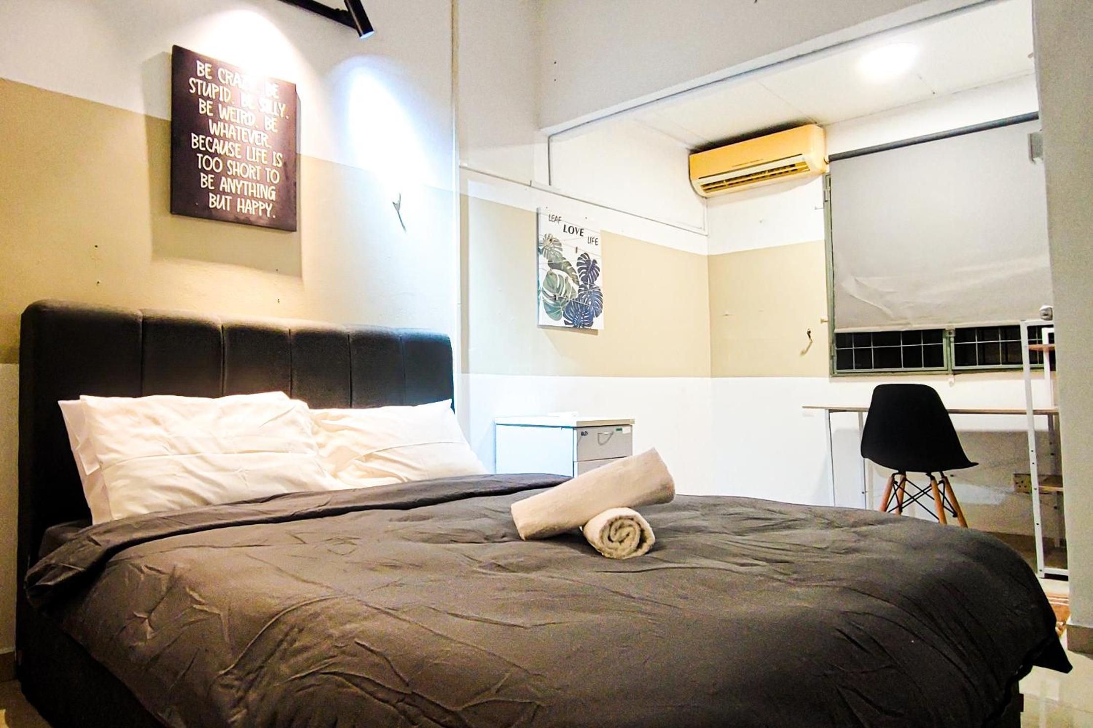 Lovely Six-Bedrooms Home at Bandar Sunway by HCK