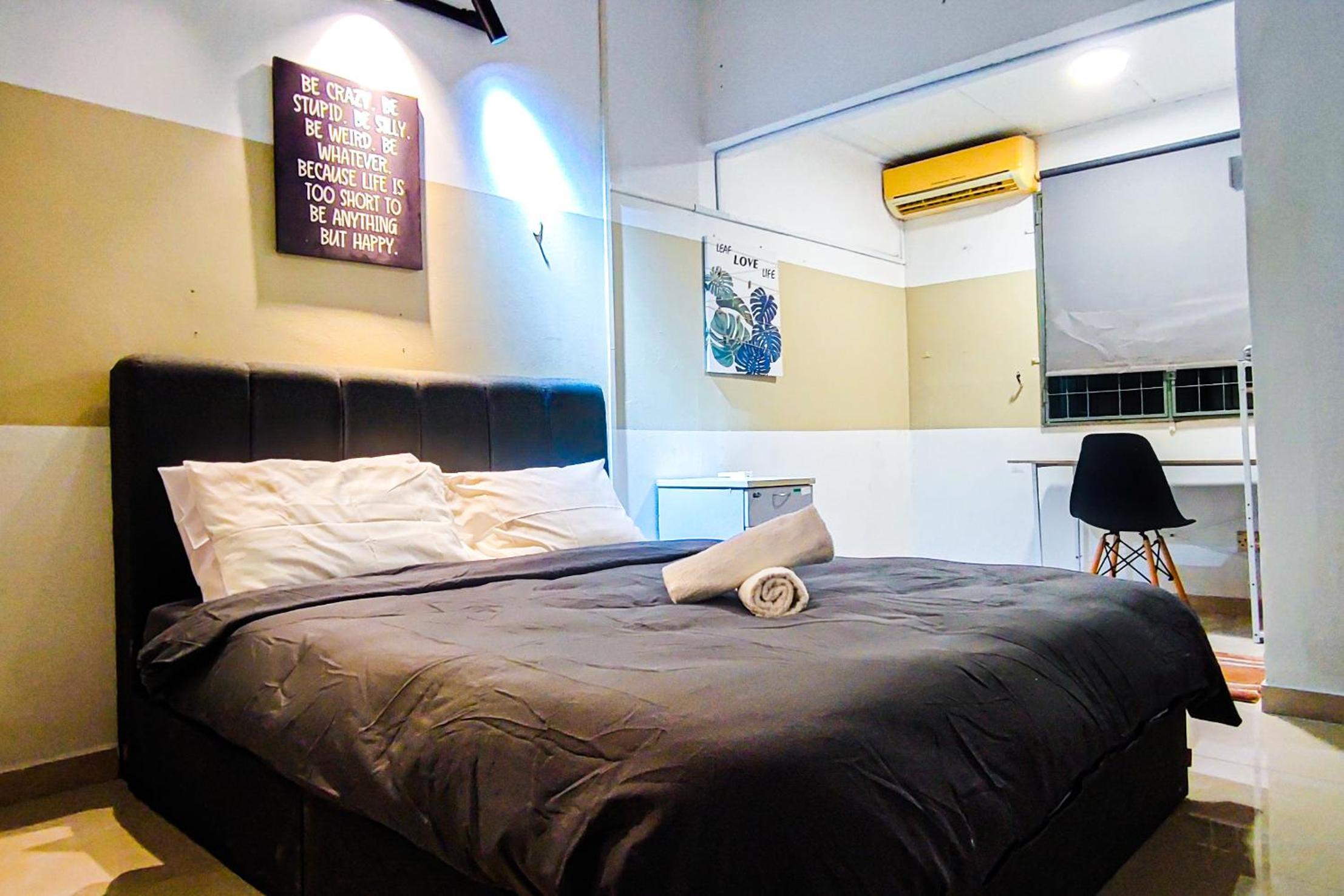 Lovely Six-Bedrooms Home at Bandar Sunway by HCK
