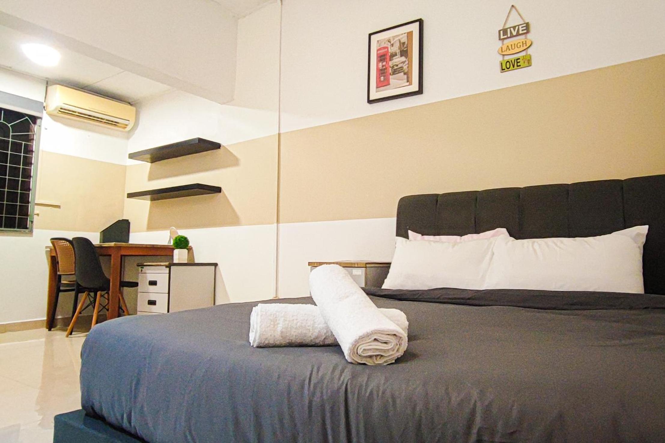 Lovely Six-Bedrooms Home at Bandar Sunway by HCK