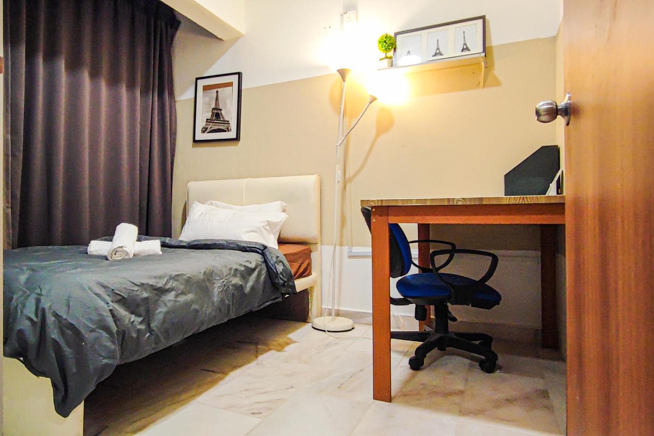 Lovely Six-Bedrooms Home at Bandar Sunway by HCK