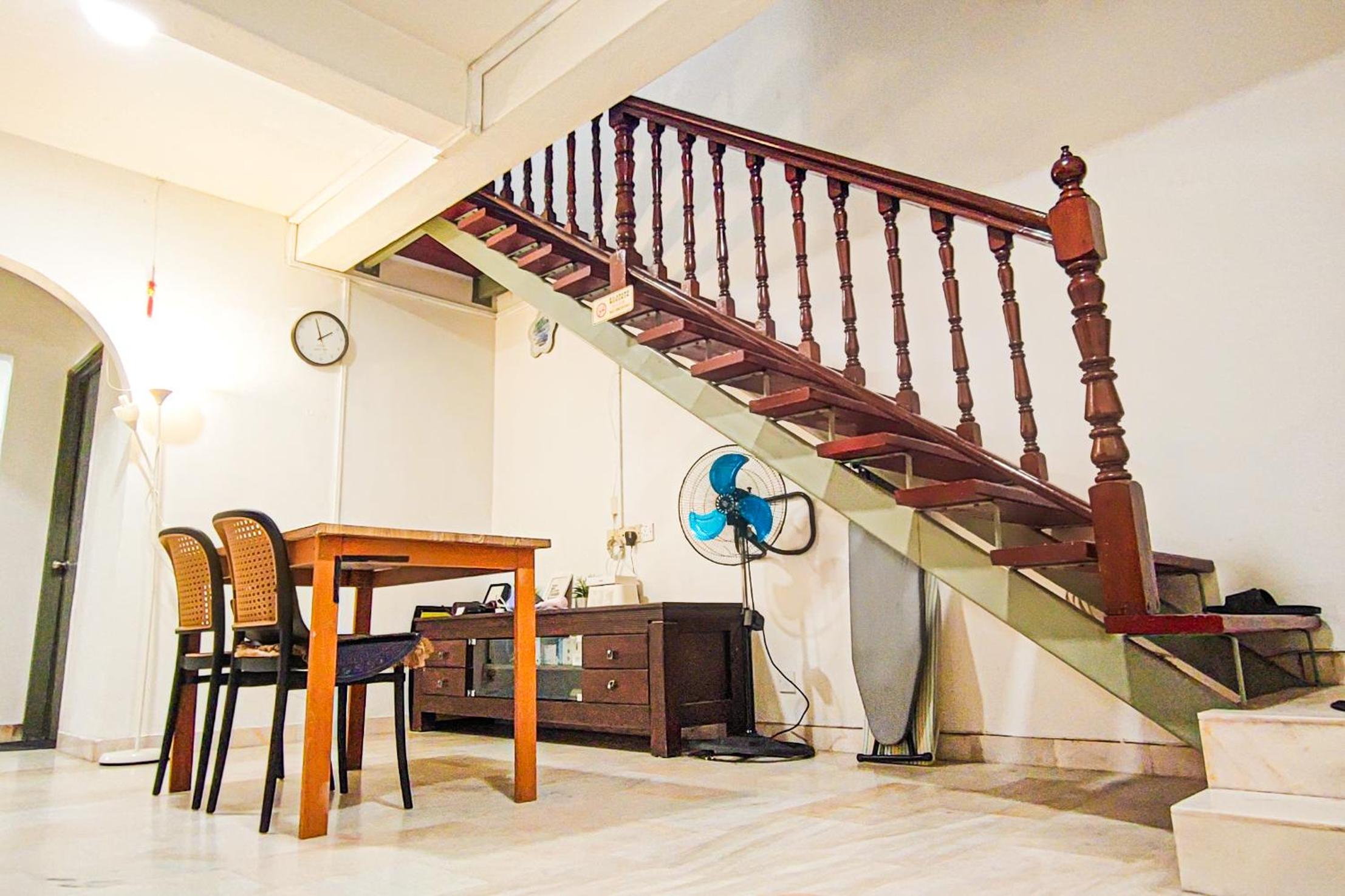 Lovely Six-Bedrooms Home at Bandar Sunway by HCK
