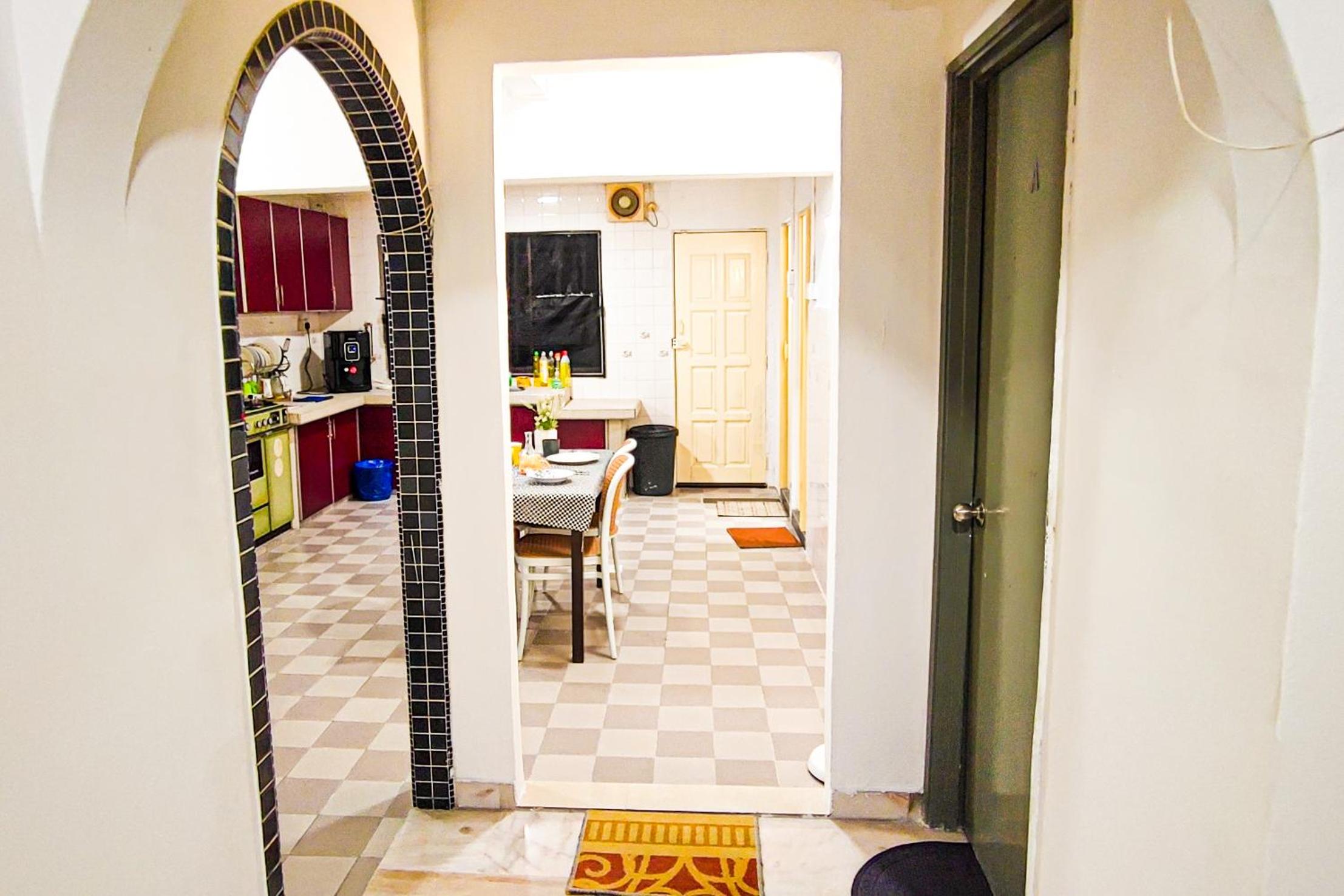 Lovely Six-Bedrooms Home at Bandar Sunway by HCK