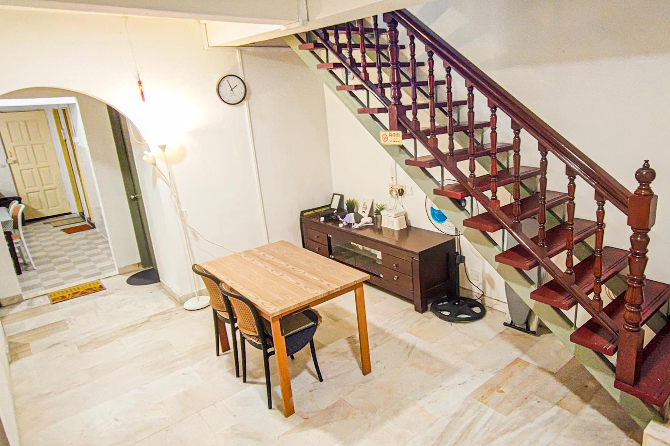 Lovely Six-Bedrooms Home at Bandar Sunway by HCK