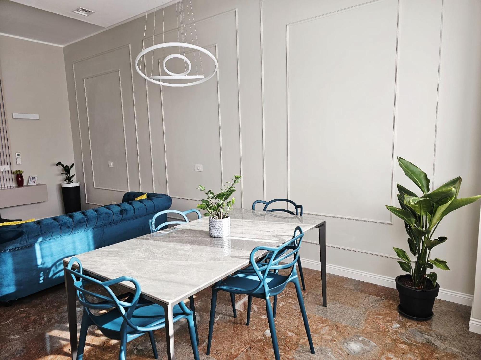 Upper San Pietro elegant flat on metro A with a view