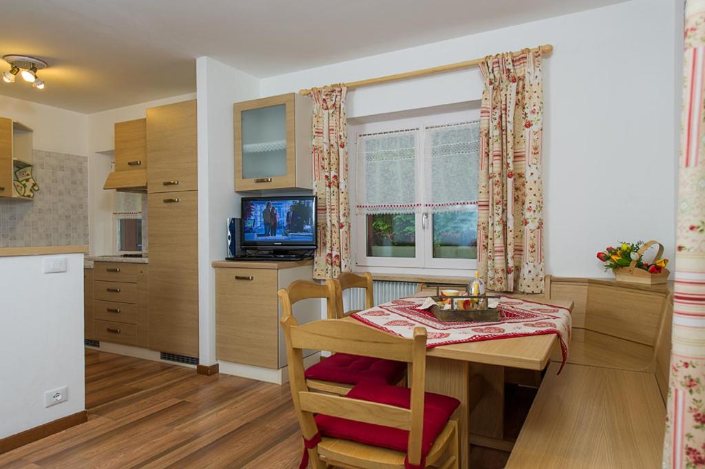 Majon Vajolet - Apartments Luisa