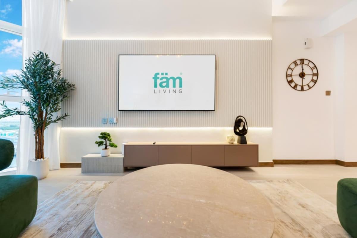 FAM Living - Urban Oasis 2bedroom, Business Bay