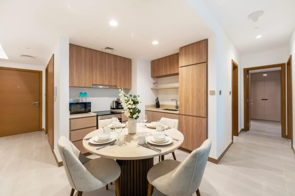 FAM Living - Urban Oasis 2bedroom, Business Bay