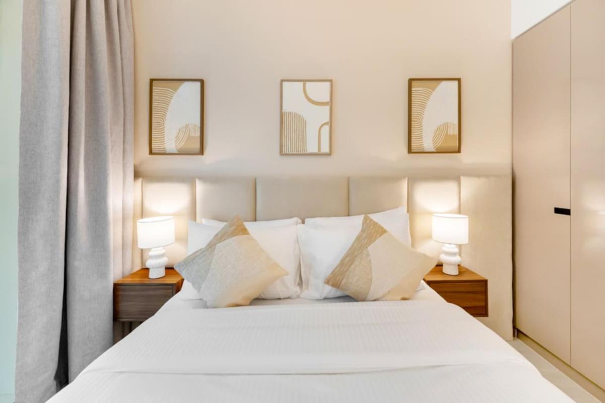 FAM Living - Urban Oasis 2bedroom, Business Bay