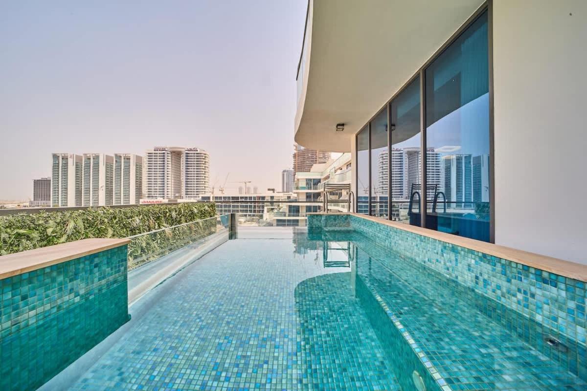 FAM Living - Samana Park Views - Brandnew 1Bed