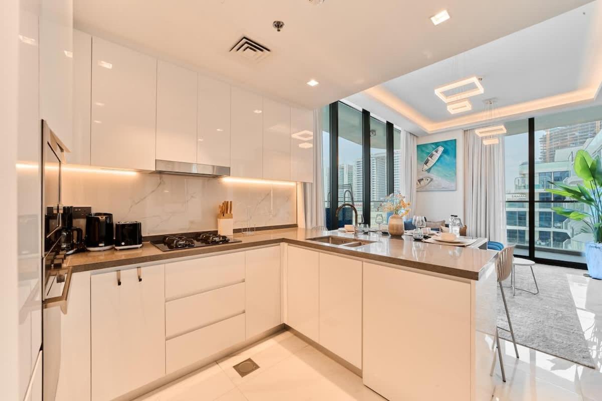 FAM Living - Samana Park Views - Brandnew 1Bed