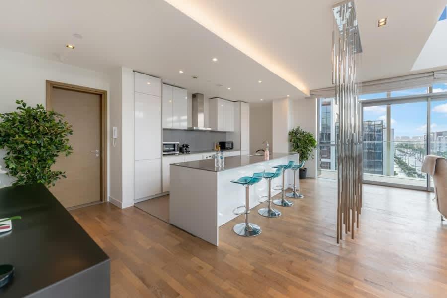 FAM Living -Duplex 4Bed and Maids