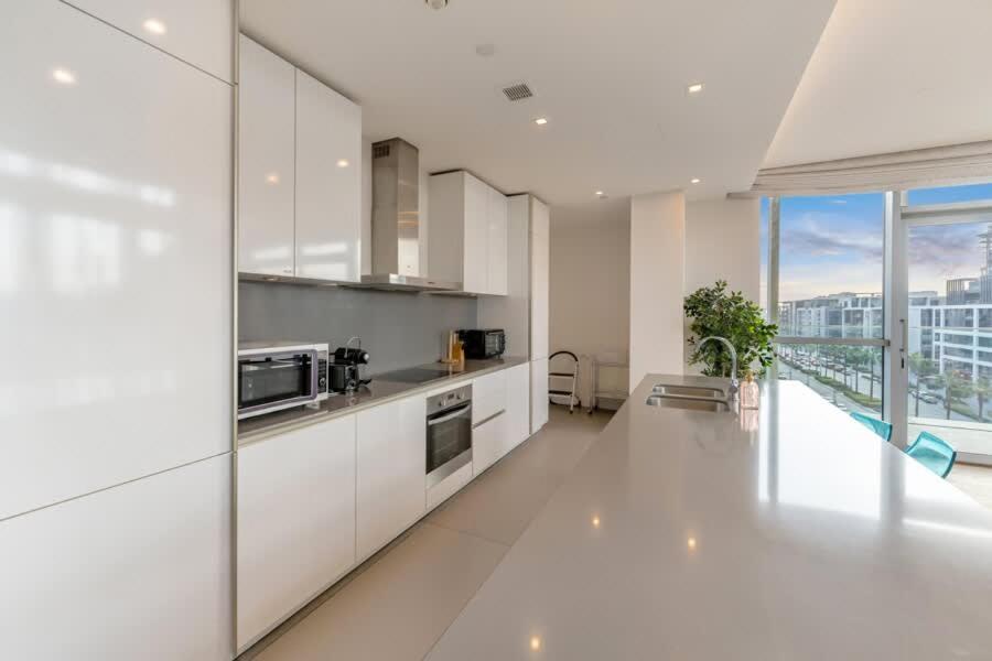 FAM Living -Duplex 4Bed and Maids