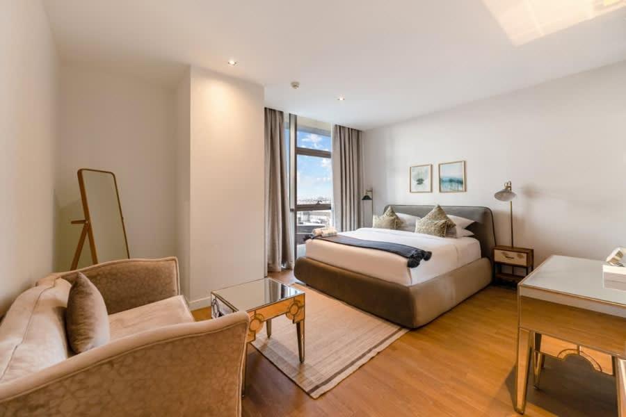 FAM Living -Duplex 4Bed and Maids