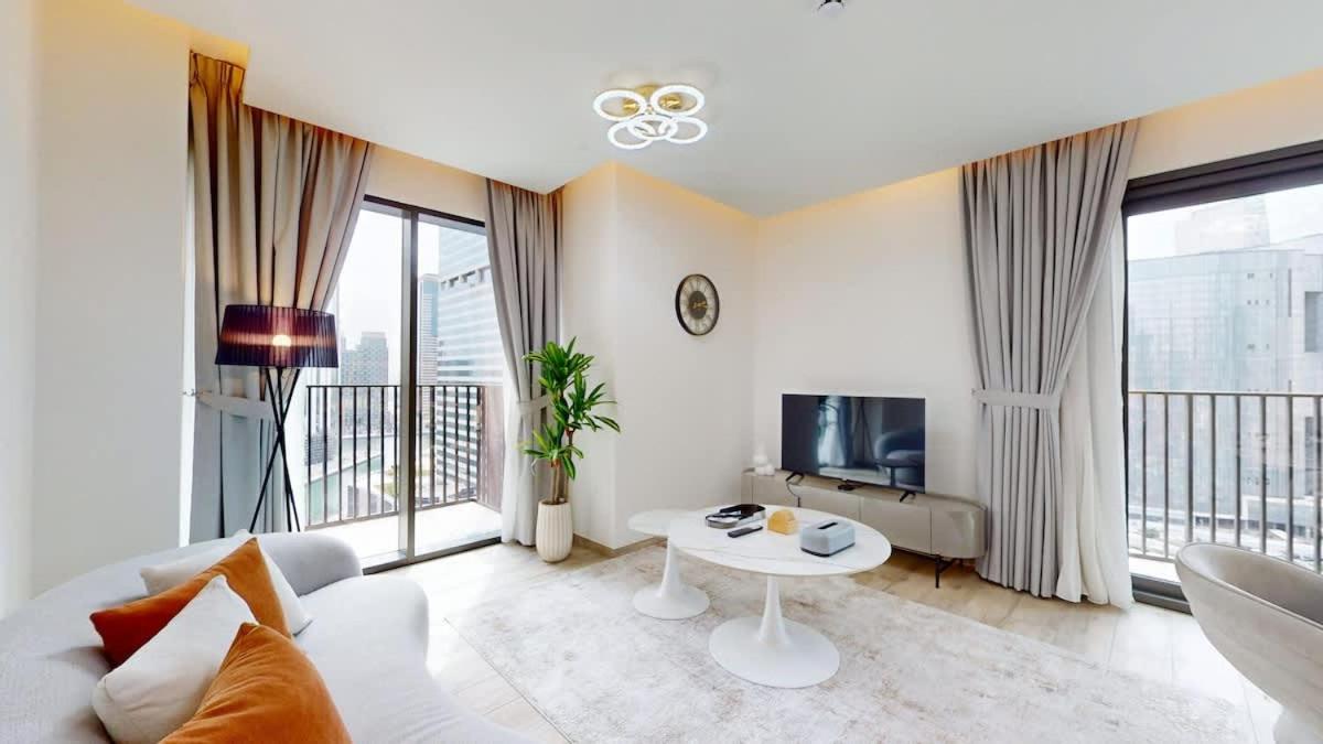 FAM Living -Modern 1 Bedroom Apt At Ahad Residences