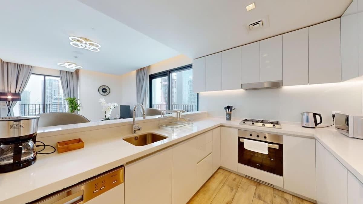 FAM Living -Modern 1 Bedroom Apt At Ahad Residences